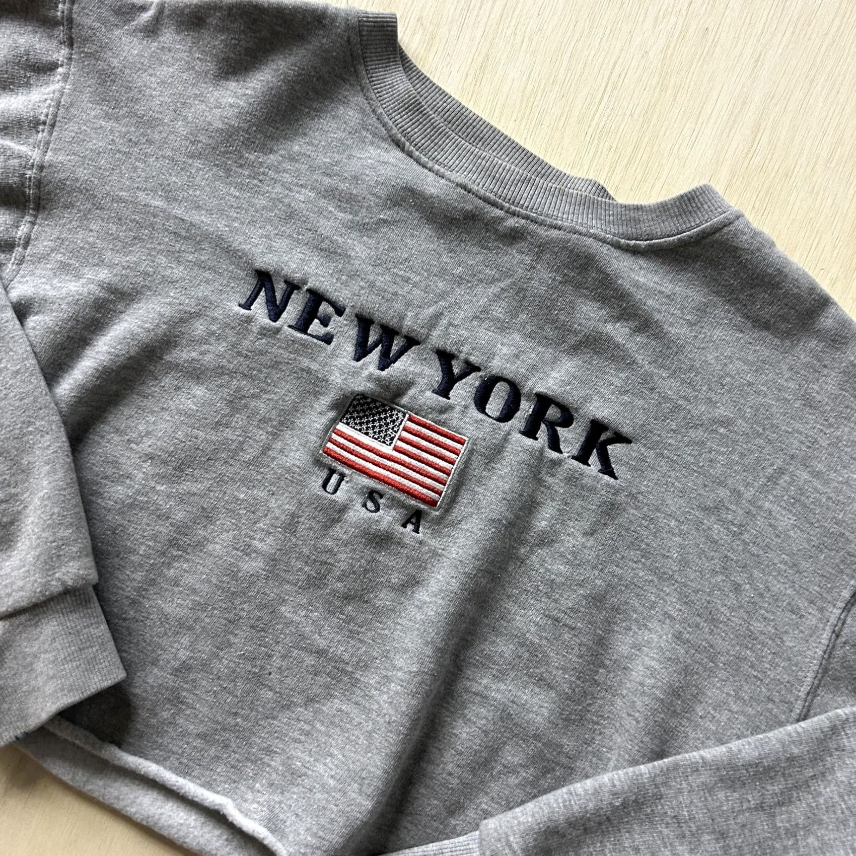 Vintage Y2K Matrix New York Sweatshirt Womens Medium Gray Cropped USA Flag Embroidered Size M / US 6-8 / IT 42-44 - 2 Thumbnail