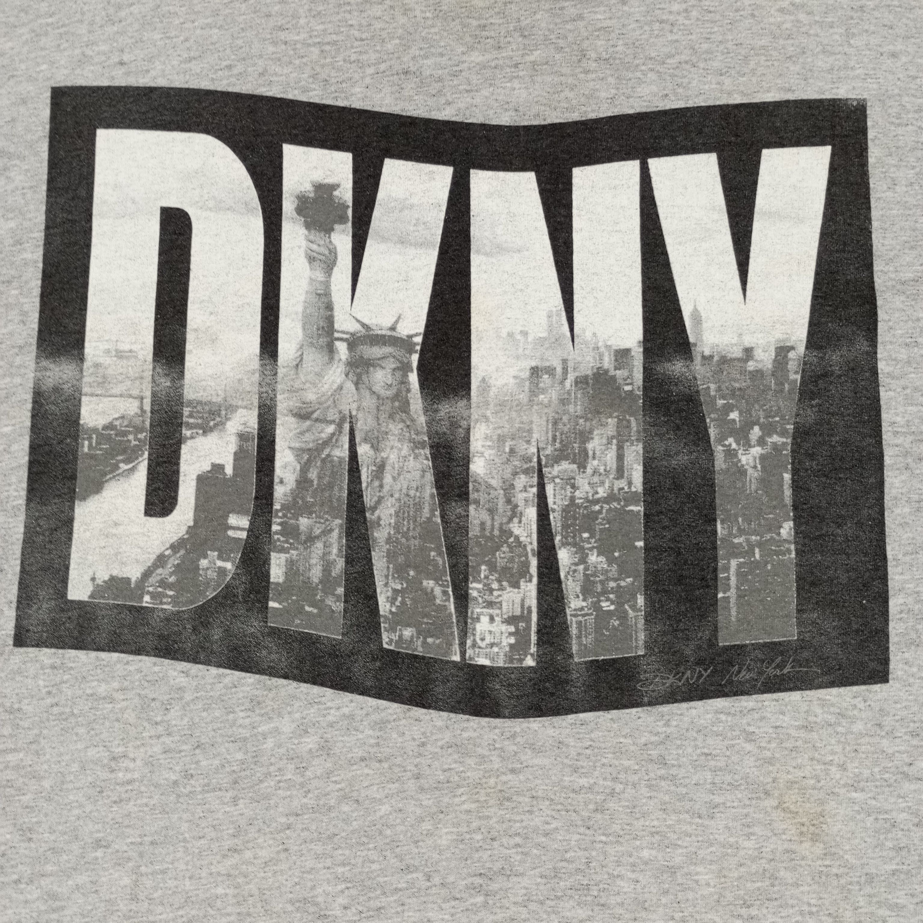 DKNY × Vintage DKNY Streetwear Style Vintage Tshirt Spellout Size US XL / EU 56 / 4 - 2 Thumbnail