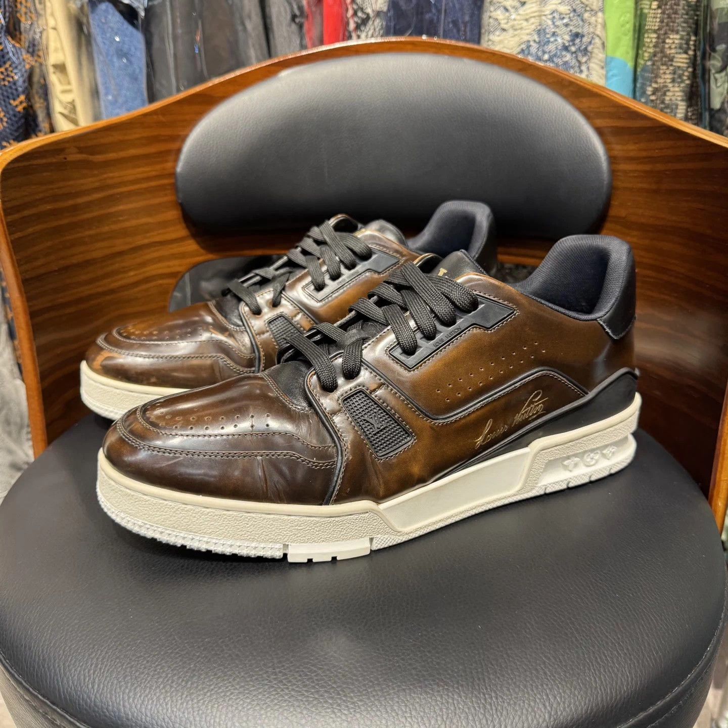Louis Vuitton LV Trainer 8.5 White/Brown Vintage Mint Condition Size US 8.5 / EU 41-42 - 1 Thumbnail
