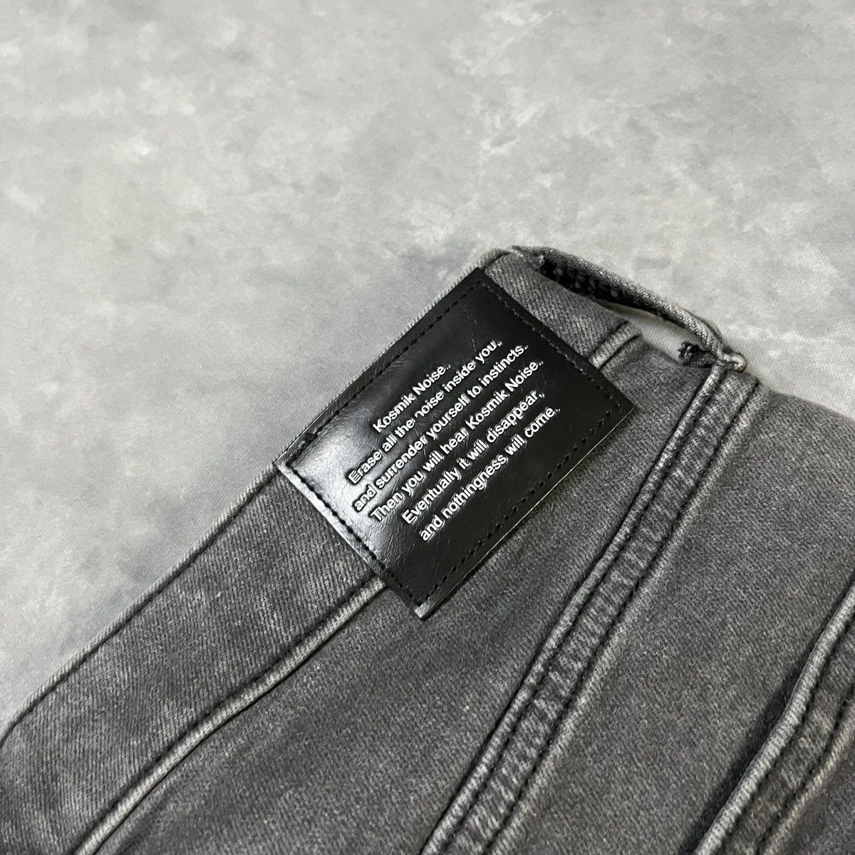 Undercover 2000s GUxUnderCover Faded Distressed Jeans Size US 29 - 11 Thumbnail