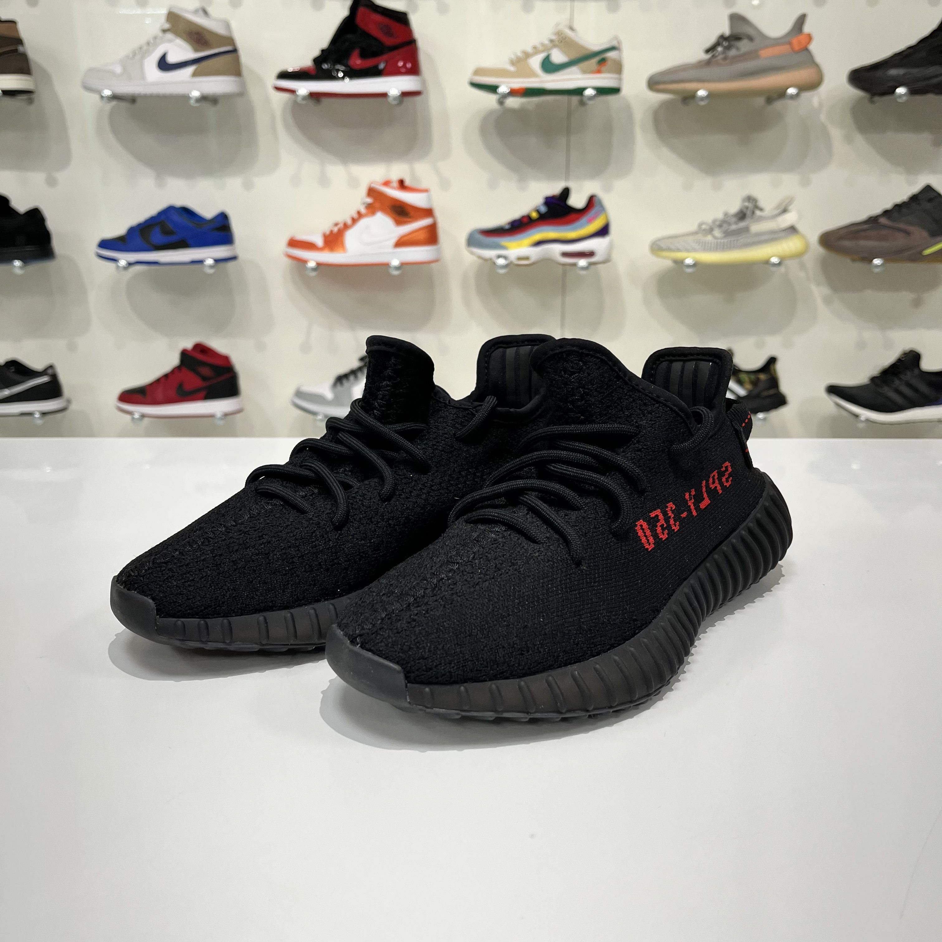 Adidas Adidas Yeezy Boost 350 V2 Black Red Size US 5 / EU 37 - 2 Thumbnail