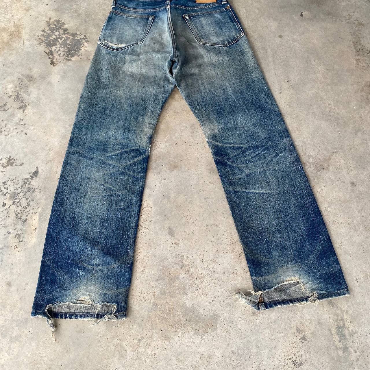 Paul Smith Red Ear BEAUTY DISTRESSED DENIM BY VINTAGE RED EAR X PAULSMITH Size US 29 - 8 Thumbnail