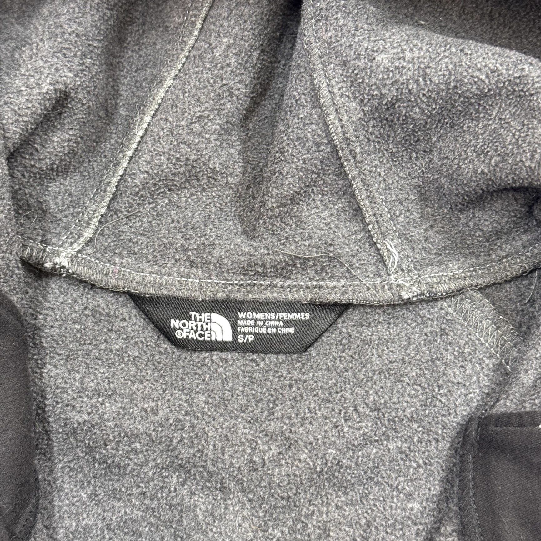 The North Face The North Face Jacket Womens S Gray WindWall Hooded Softshell Zip Pockets Size S / US 4 / IT 40 - 3 Thumbnail