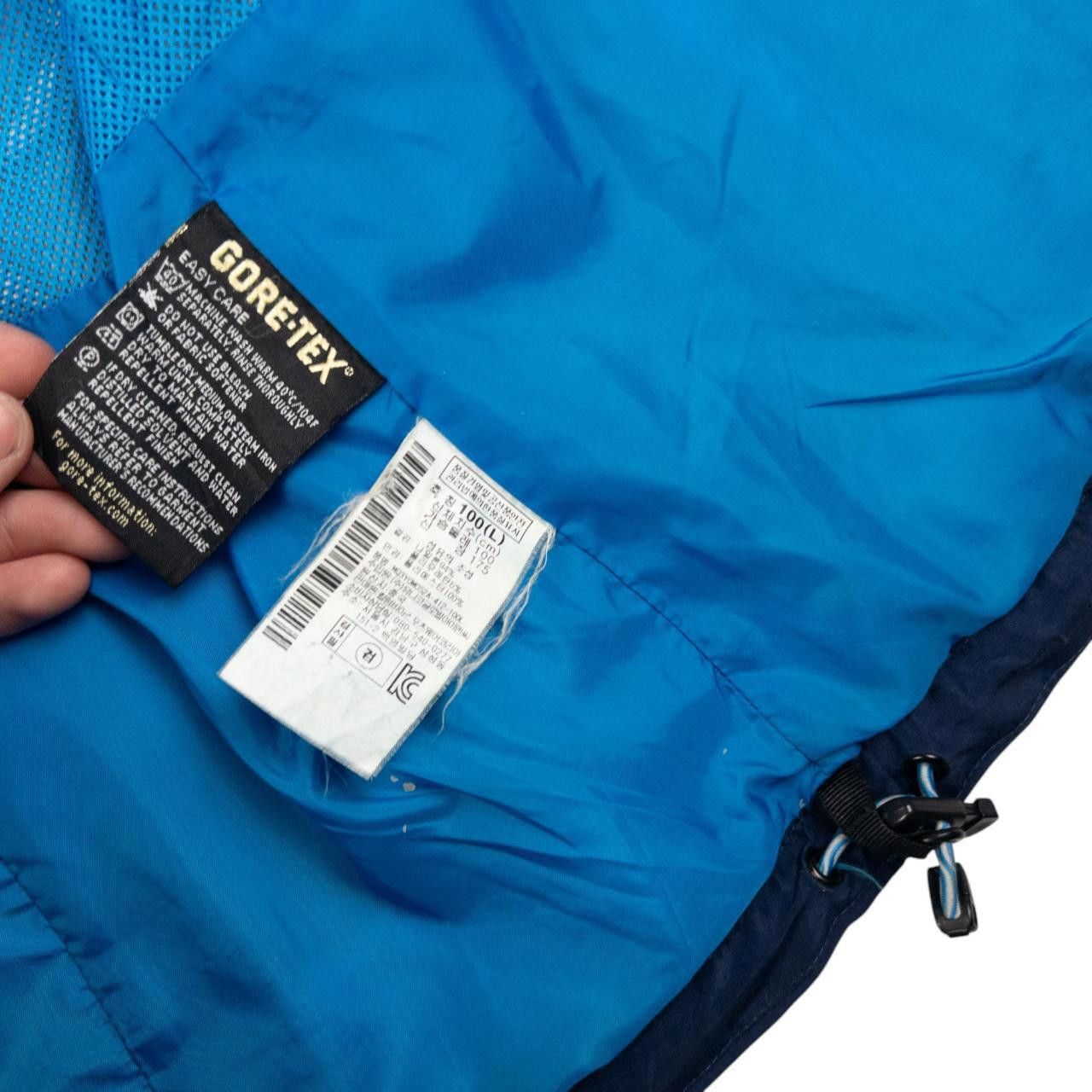 Mountain Hardwear Vintage Mountain Hardwear Goretex Performance Jacket Size L Size US L / EU 52-54 / 3 - 5 Thumbnail
