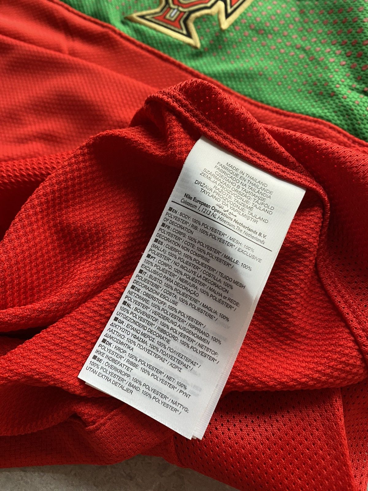 Nike Vintage 2010 Nike Portugal National Team Soccer Jersey Size US XL / EU 56 / 4 - 11 Thumbnail