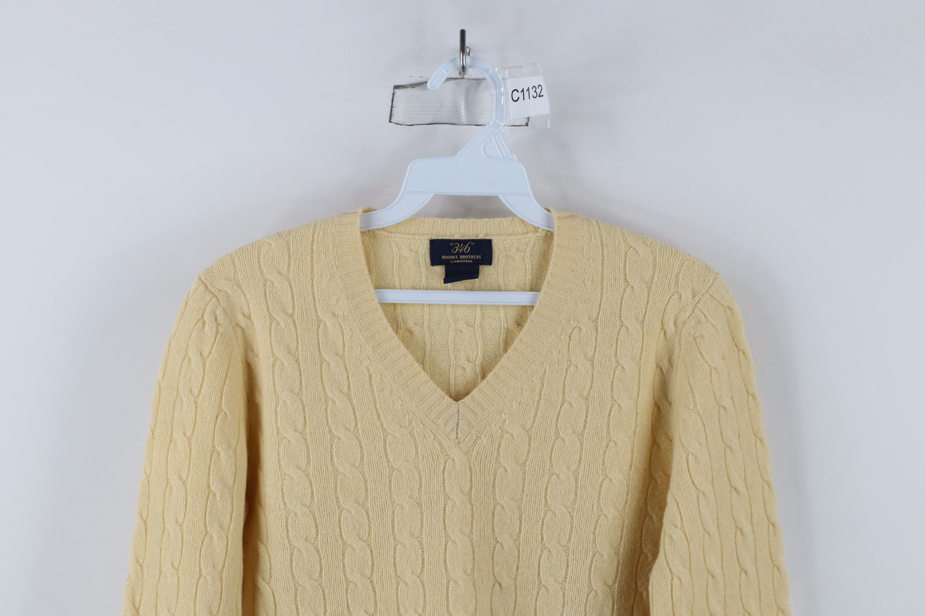 Brooks Brothers × Vintage Vintage 90s Brooks Brothers Cable Knit V-Neck Sweater Size S / US 4 / IT 40 - 2 Thumbnail