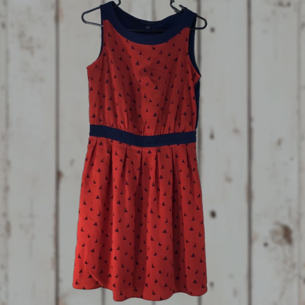 Tommy Hilfiger Tommy Hilfiger Dress Sailboats Knee-Length Sleeveless Scoop Neck Womens Size 6 Red Navy Size M / US 6-8 / IT 42-44 - 1 Thumbnail
