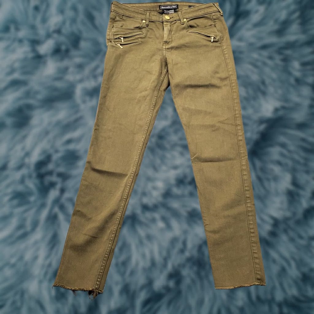 Abercrombie & Fitch Abercrombie & Fitch Signature Jeans Womens Size 27 Brown Skinny Denim 27x29 Solid Dark Brown 90s? No Vintage: N/A Size 27" / US 4 / IT 40 - 1 Thumbnail