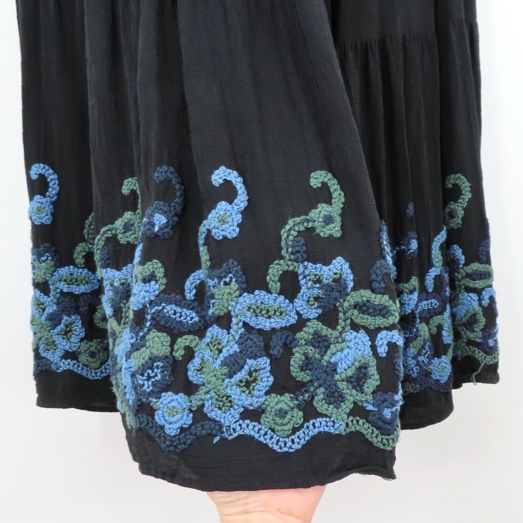 Vintage Double D Ranch Skirt Womens Small Embroidered Black Blue Green Maxi Cowgirl Chic Size 28" / US 6 / IT 42 - 2 Thumbnail