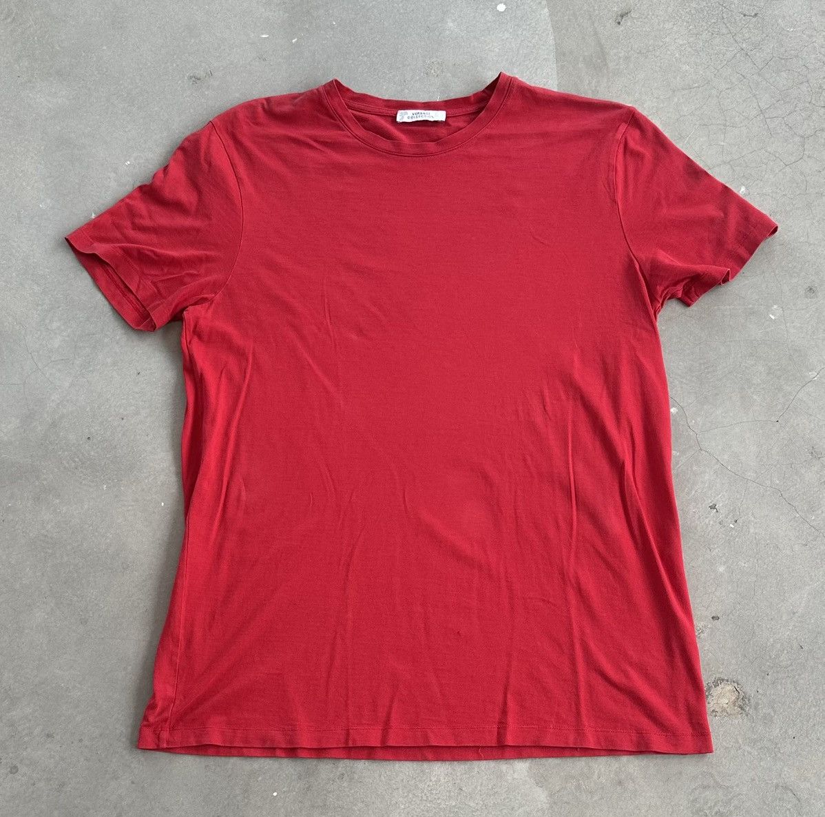 VERSACE COLLECTION DRAGON PRINT BIH SPELLOUT TEE