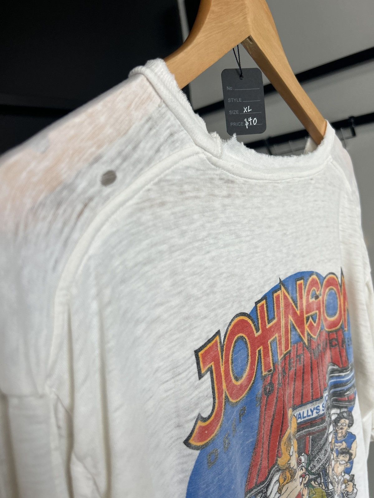 Vintage Vintage Johnson Sockets Tee Size US L / EU 52-54 / 3 - 3 Thumbnail