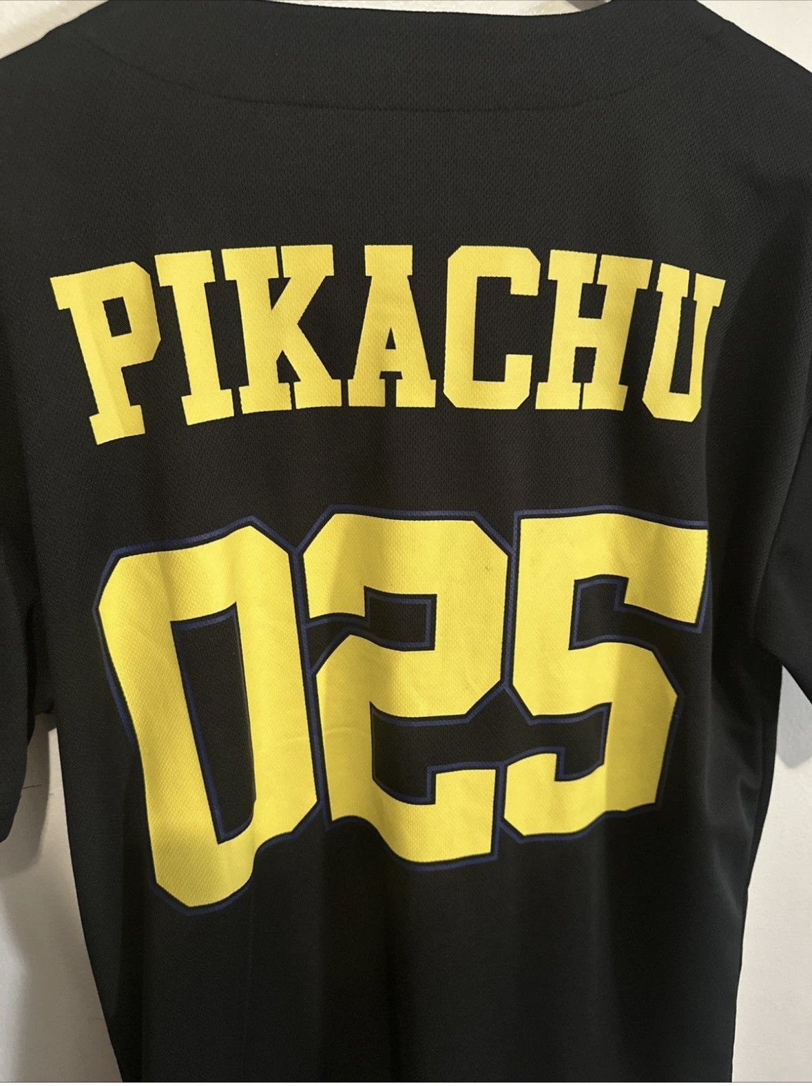 Pokemon Pokemon Pikachu 025 Short Sleeve Baseball Jersey Size M 2016 Size US M / EU 48-50 / 2 - 3 Thumbnail