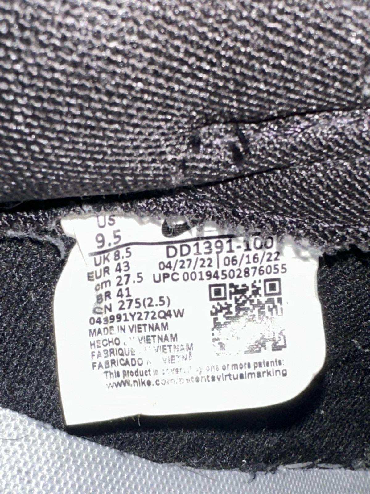 Nike Used Dunk Low ‘Panda’ Size US 9.5 / EU 42-43 - 6 Thumbnail