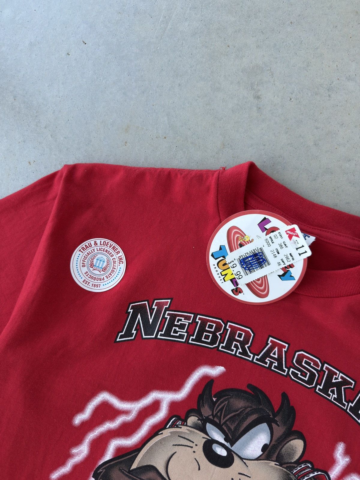 Vintage Vintage 1995 Nebraska Cornhuskers Taz Lightning Tee Size US L / EU 52-54 / 3 - 4 Thumbnail