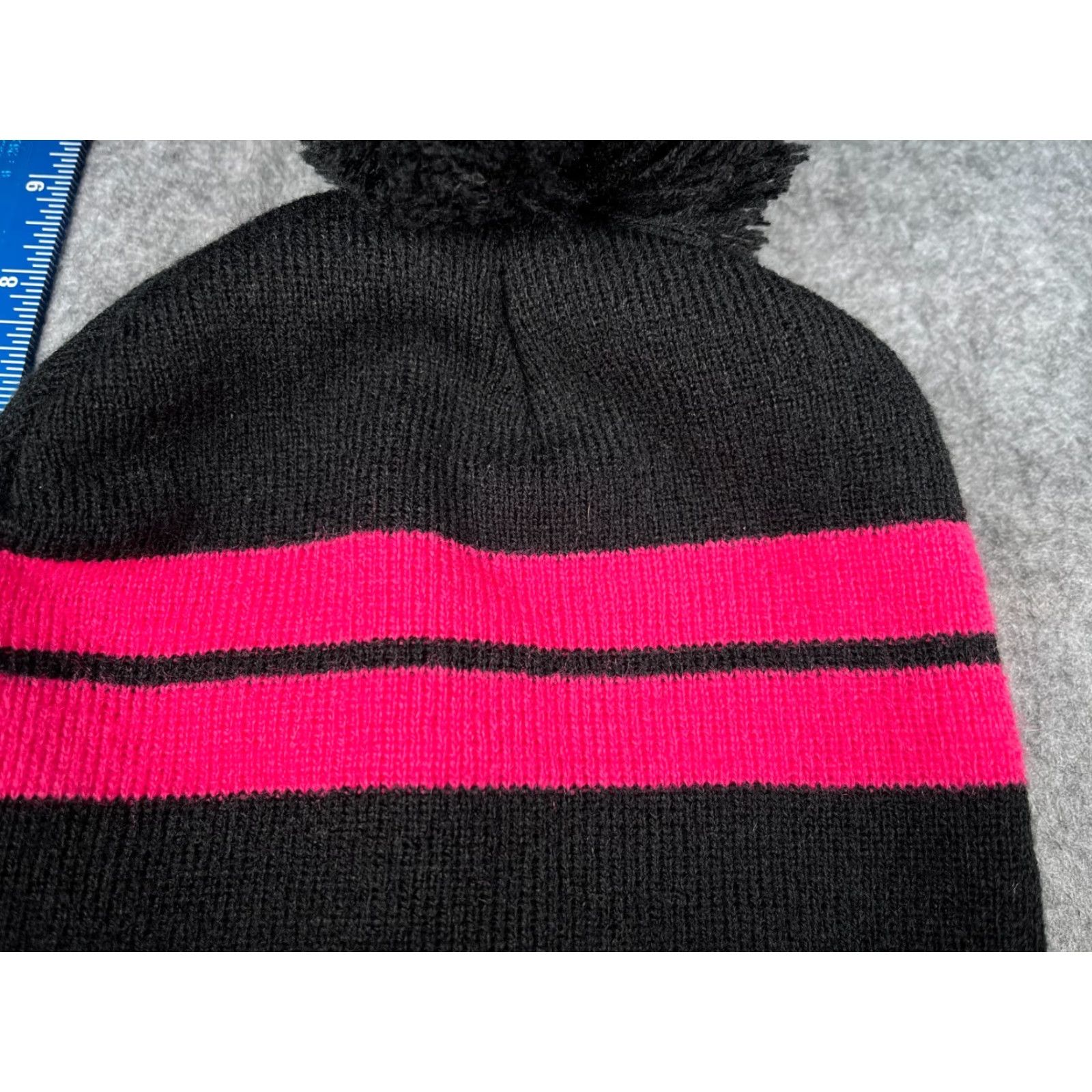 Pinko T-Mobile Beanie Toque Hat Unisex Adults One Size Pink Black 100% Acrylic Knit Logo Ski Pom Beanie Size ONE SIZE - 3 Thumbnail