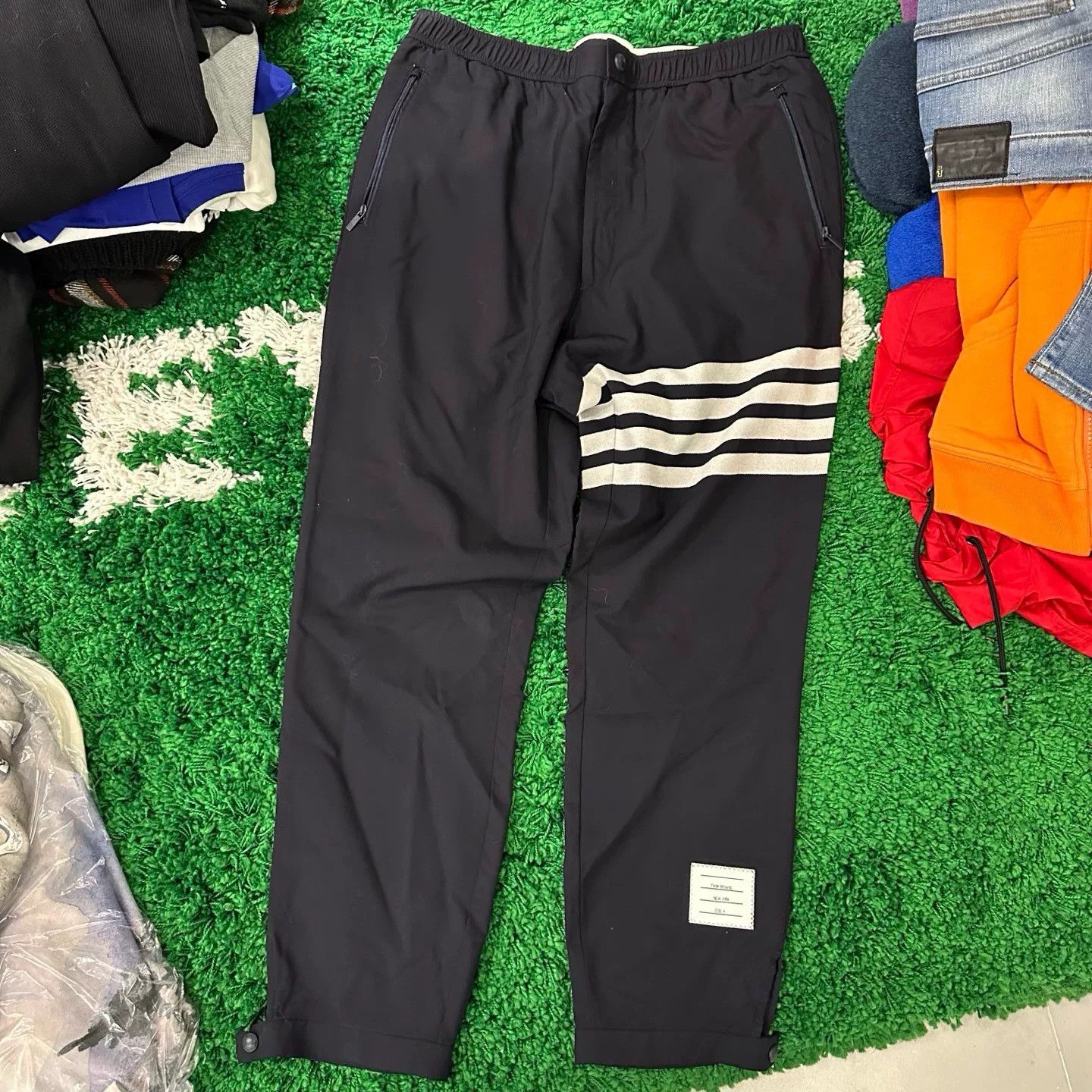 Thom Browne Thom Browne Classic Stripe Pants Size US 28 / EU 44 - 1 Thumbnail