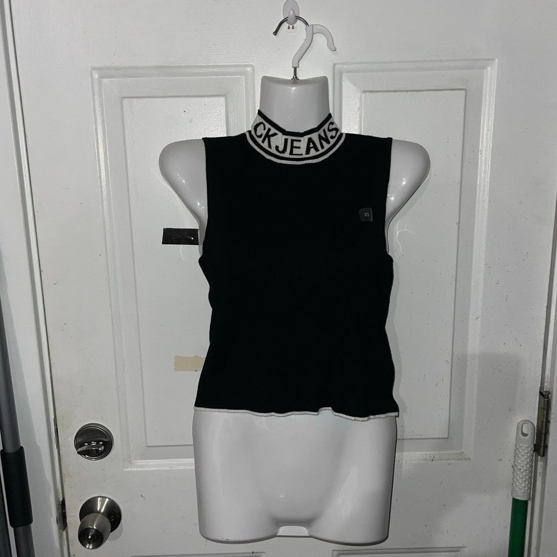 Calvin Klein Logo Rib Sleeveless Top Mock Neck NWT XS Streetwear Casual Size XS / US 0-2 / IT 36-38 - 5 Thumbnail