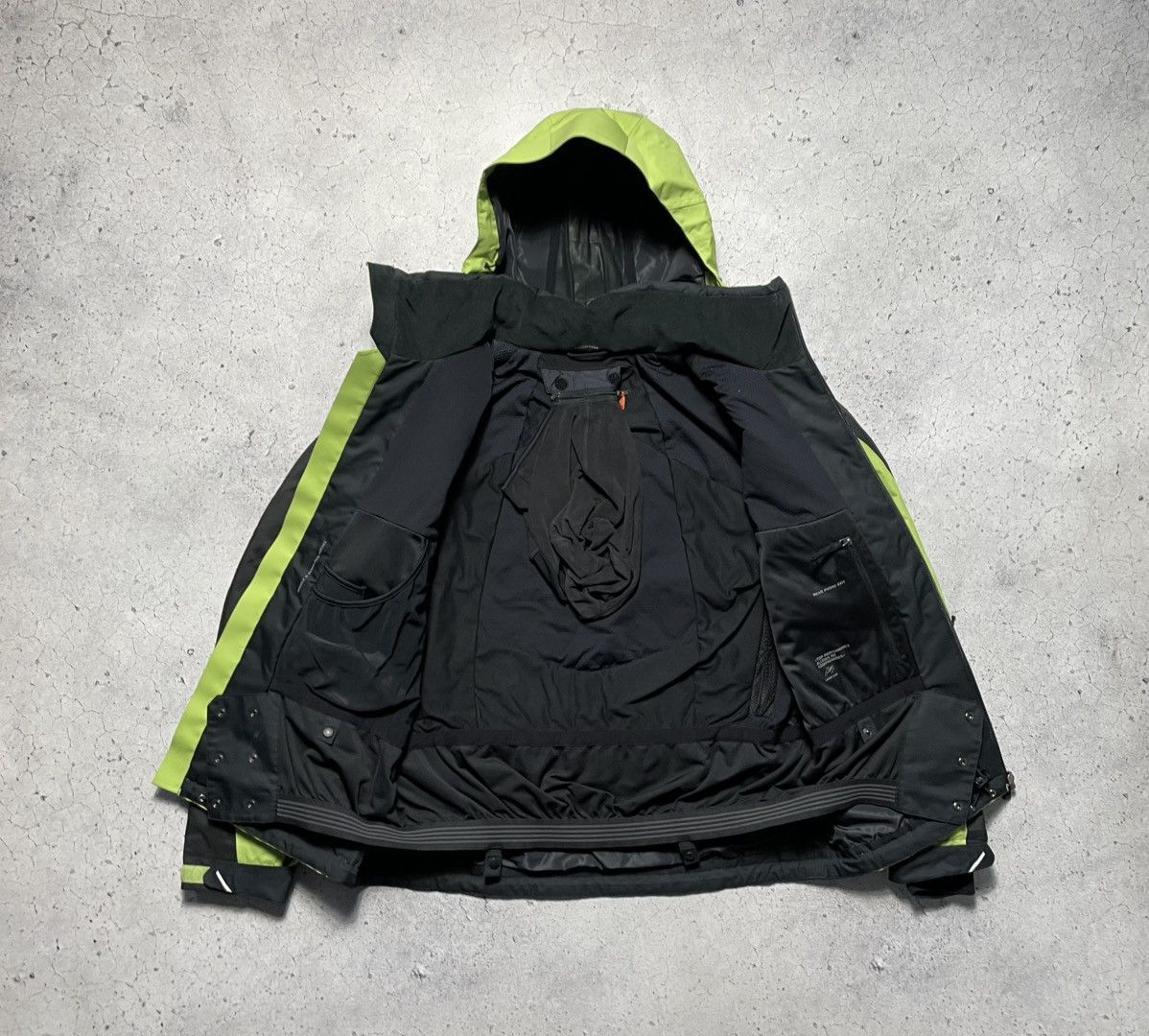KJUS Kjus Ski Jacket Mask Rare Gore-Tex Size US L / EU 52-54 / 3 - 11 Thumbnail