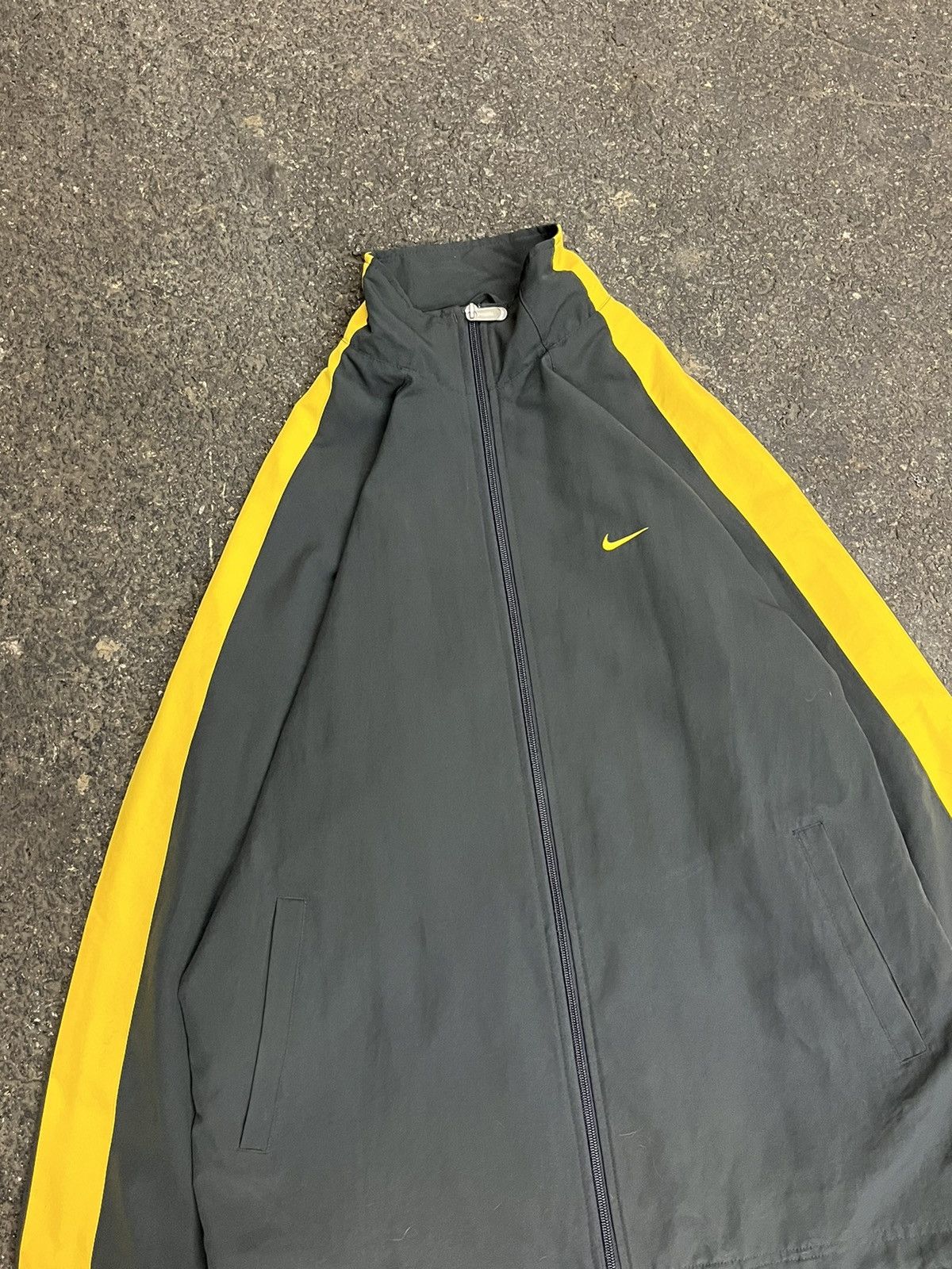 Nike × Vintage Nike zip up track jacket y2k hype sporty vintage streetwear Size US L / EU 52-54 / 3 - 5 Thumbnail