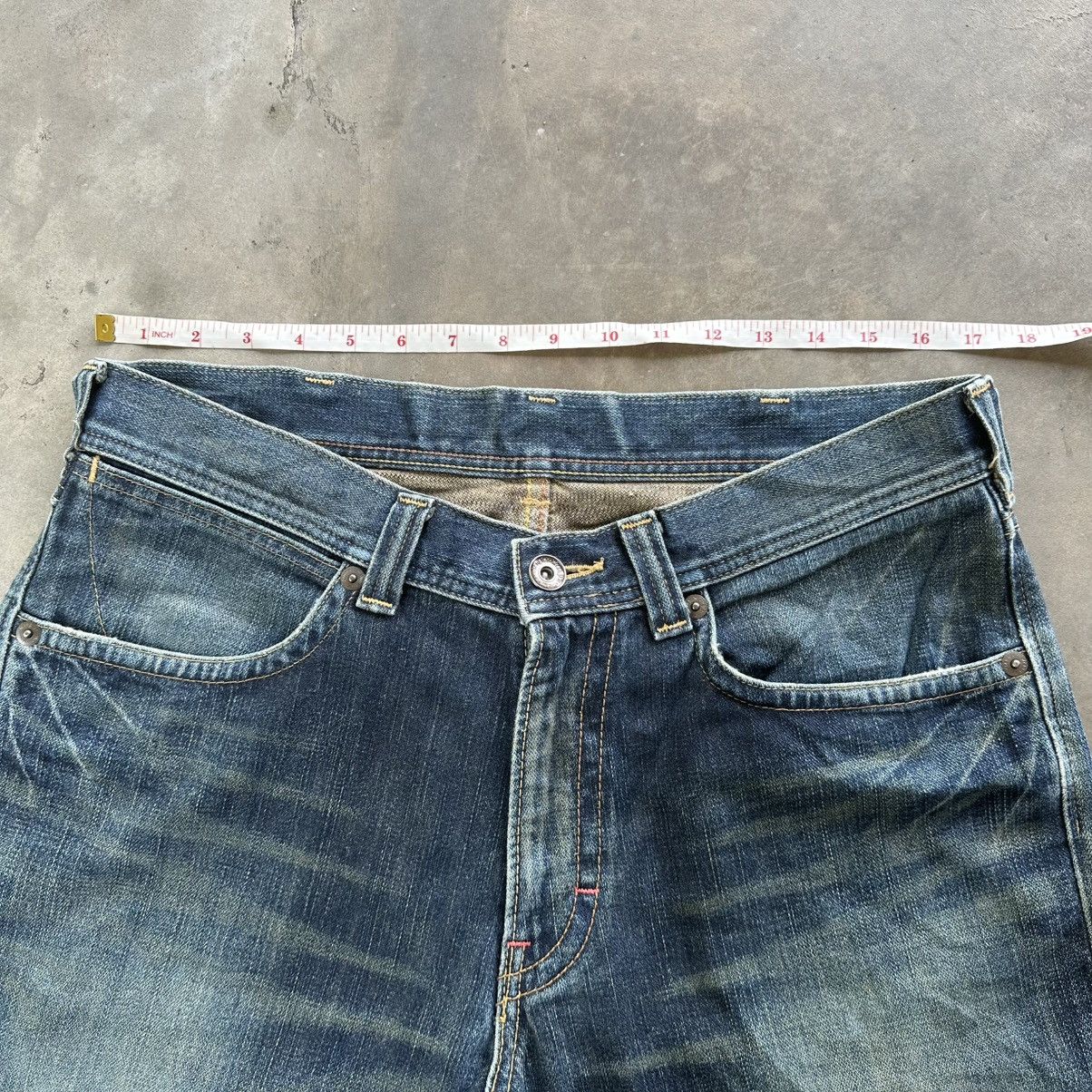 Japanese Brand Vintage Wrangler Distressed Faded Denim Jean Pant W33 Size US 33 - 8 Thumbnail