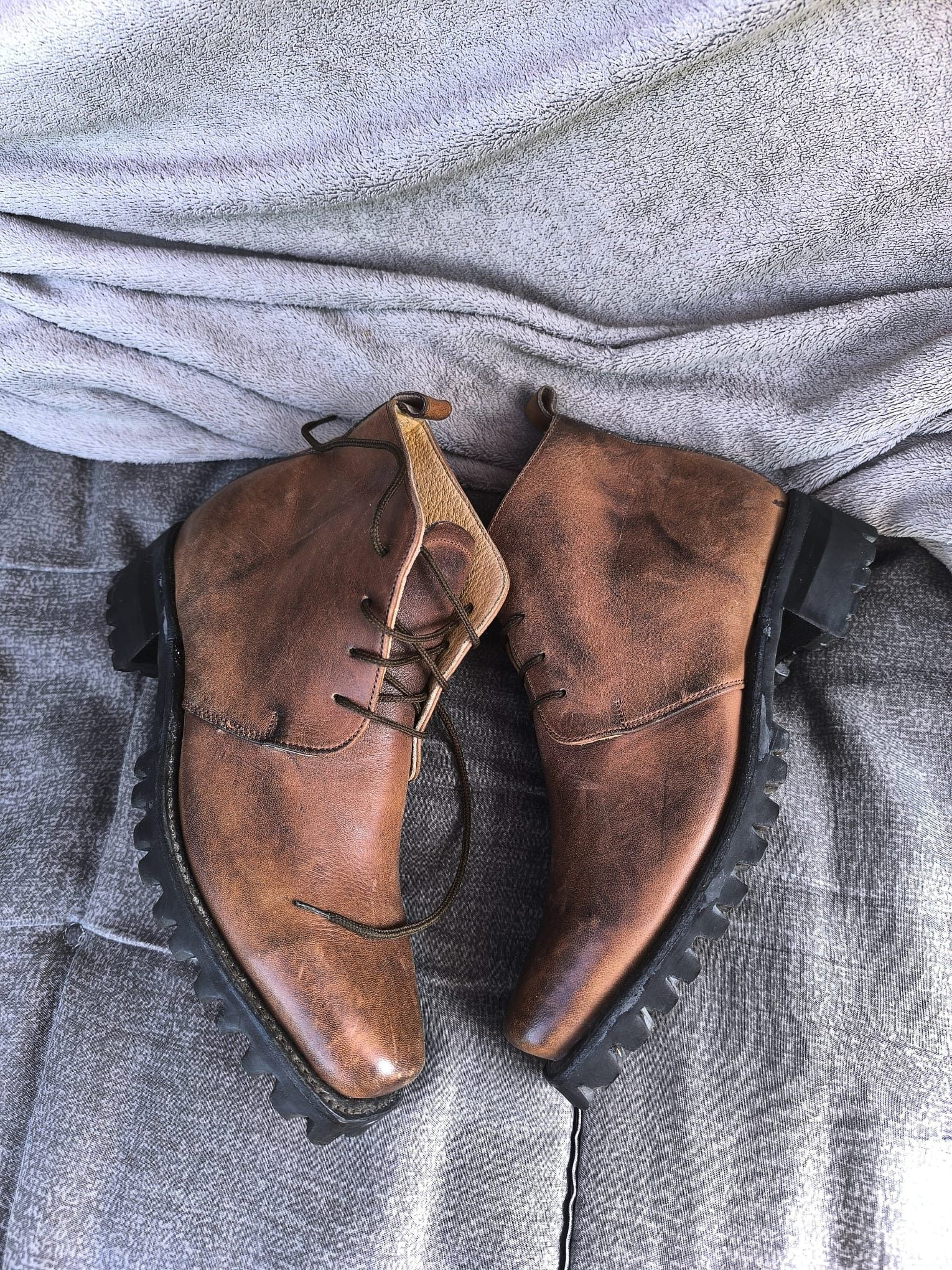 pointy block toe western ankle boots patina leather 90s