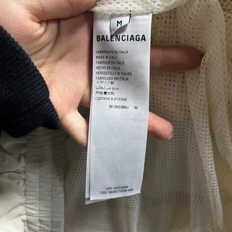 Balenciaga Balenciaga White logo monogram print contrast sunscreen sta Size US M / EU 48-50 / 2 - 7 Thumbnail