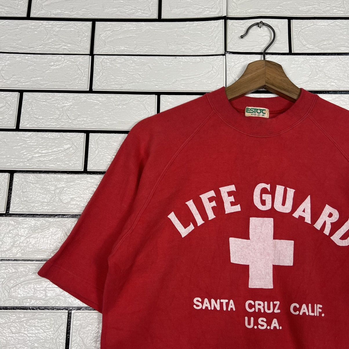 Vintage Vintage 80's LIFE GUARD Santa Cruz SS Sweatshirt #3945-C180 Size US M / EU 48-50 / 2 - 5 Thumbnail