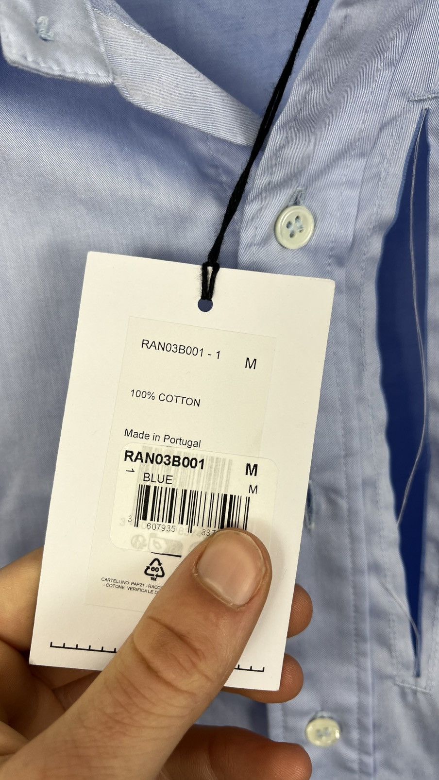 Shirt random identities