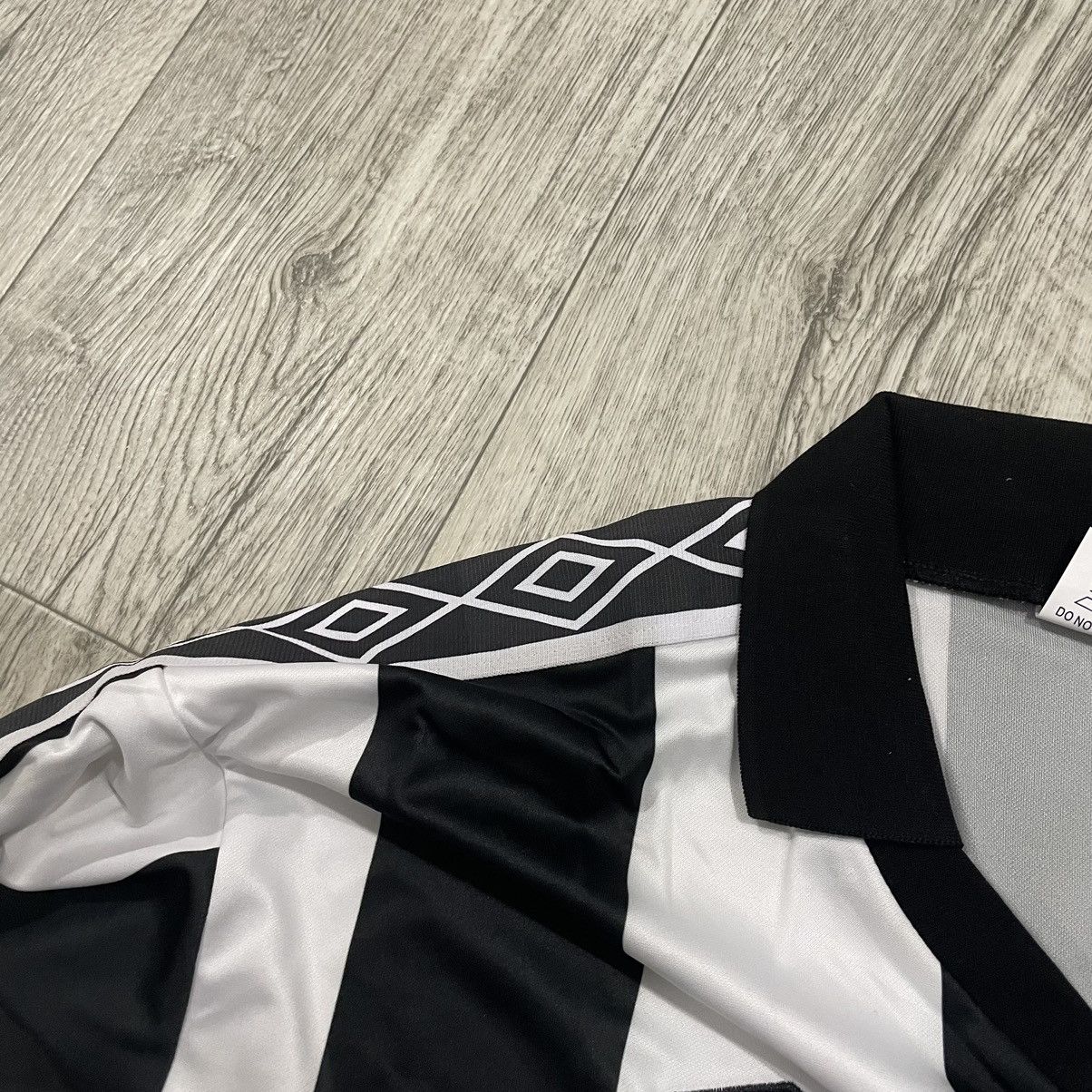 Umbro × Vintage Newcastle United Umbro 90s home jersey goalkeeper tee shirt Size US M / EU 48-50 / 2 - 3 Thumbnail