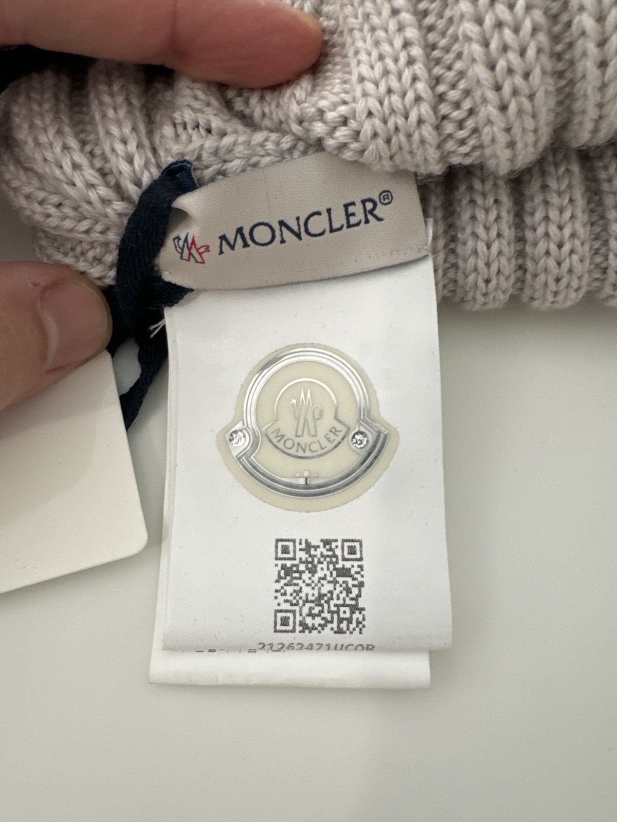Moncler Beige Beanie Size ONE SIZE - 4 Thumbnail
