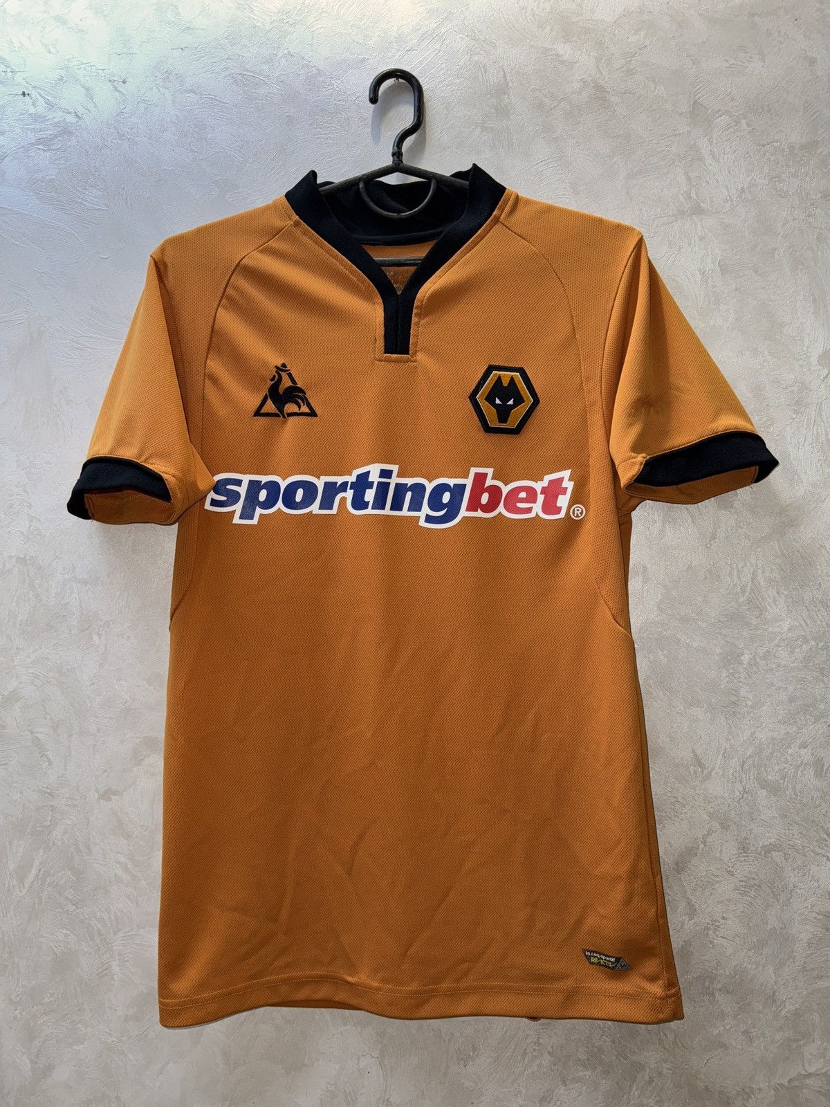 Le Coq Sportif × Vintage Wolverhampton Home football shirt 2009 - 2010 Jersey Size US S / EU 44-46 / 1 - 1 Thumbnail