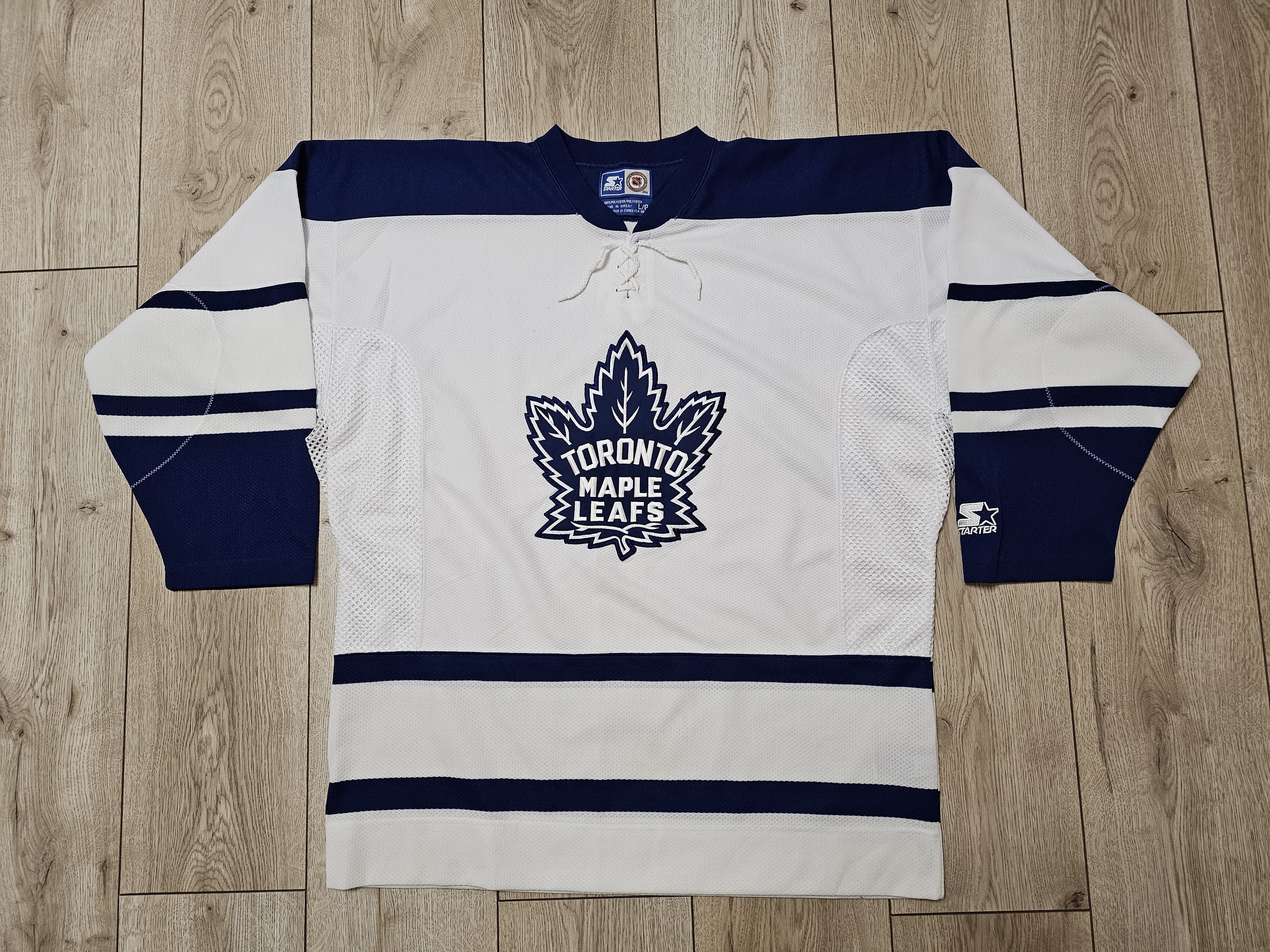 Image of Hockey Jersey x Nhl Toronto Maple Leafs Vintage Starter Jersey 90's Nhl Hockey in White, Women's (S