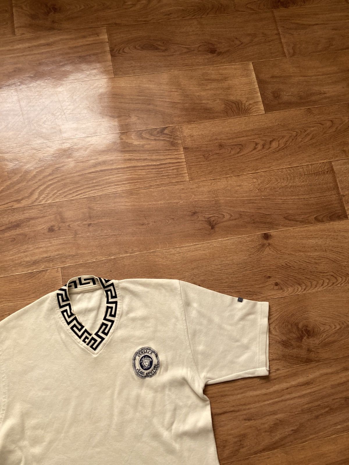 Vintage Vintage Versace bootleg tee tshirt S y2k drip old money Size US S / EU 44-46 / 1 - 3 Thumbnail