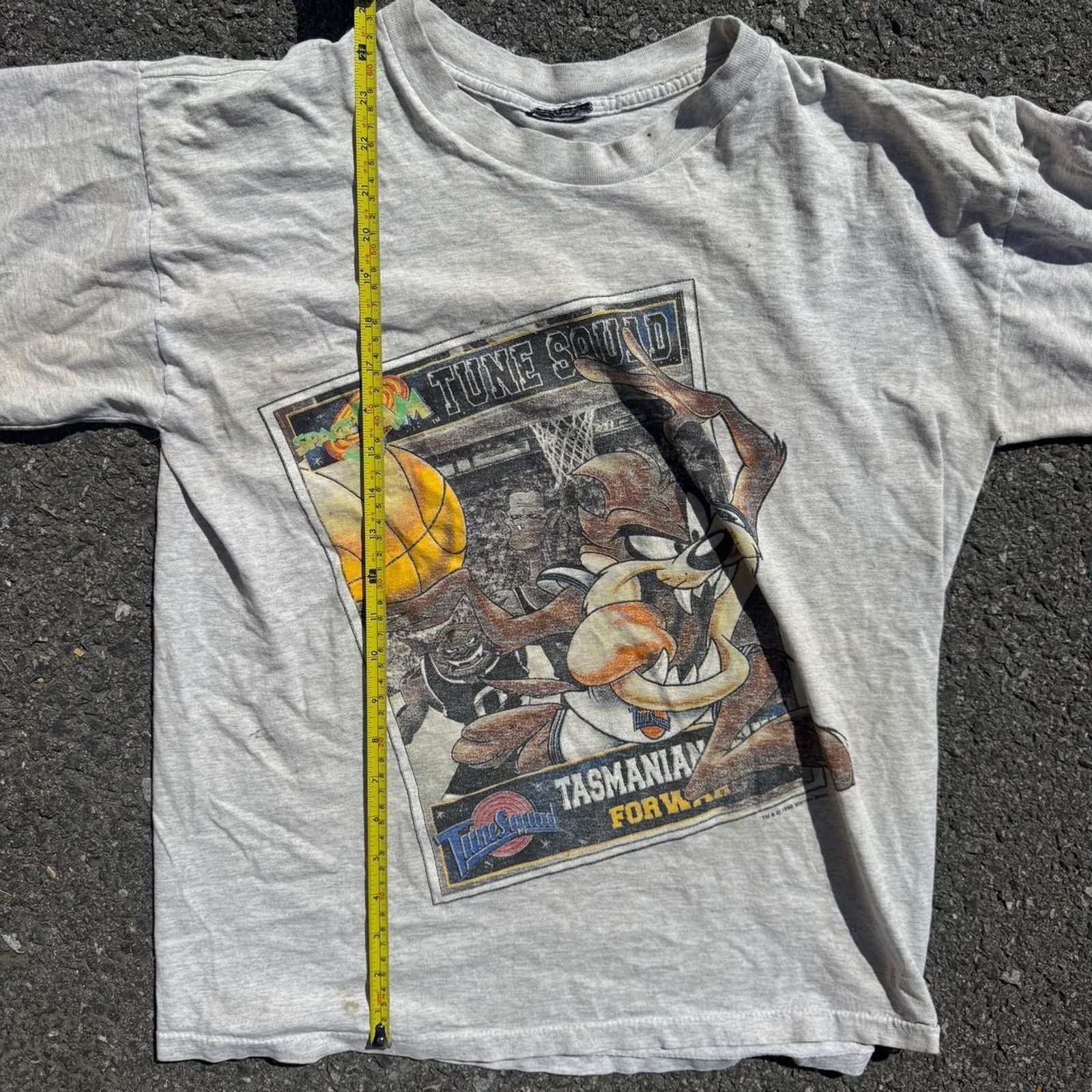 Warner Bros 1996 Vintage Space Jam Tune Squad T-Shirt – Size Medium Size US M / EU 48-50 / 2 - 7 Thumbnail