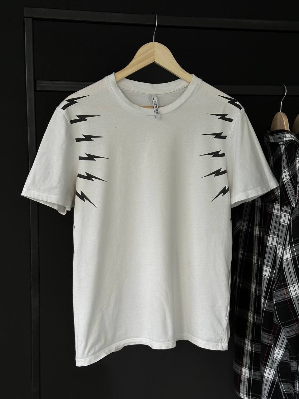 Neil Barrett Neil Barrett Thunderbolt White T-Shirt Size US L / EU 52-54 / 3 - 2 Thumbnail