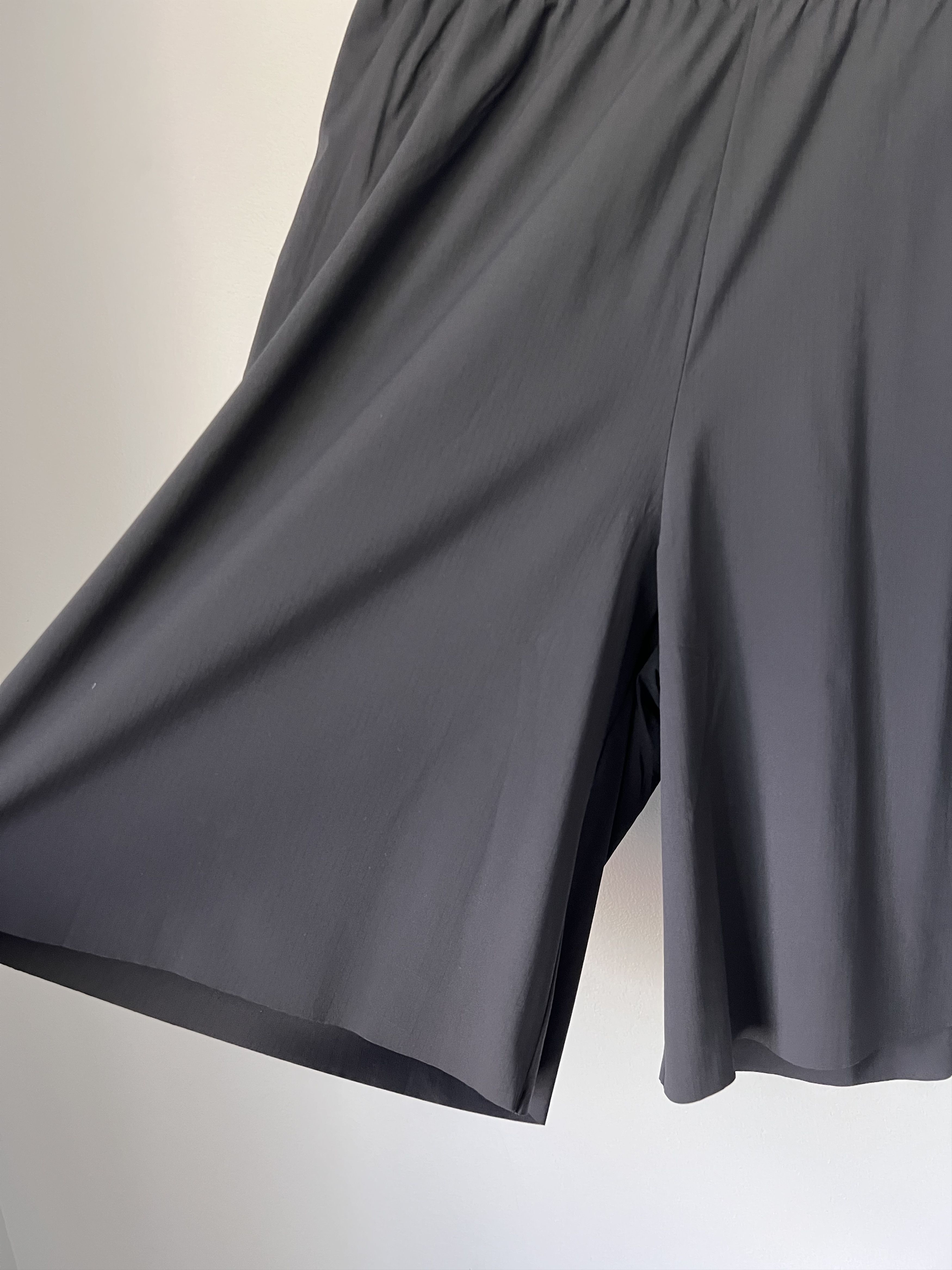 Maison Margiela × Salomon MM6 Maison Margiela Salomon Shorts in Black Size US 34 / EU 50 - 4 Thumbnail