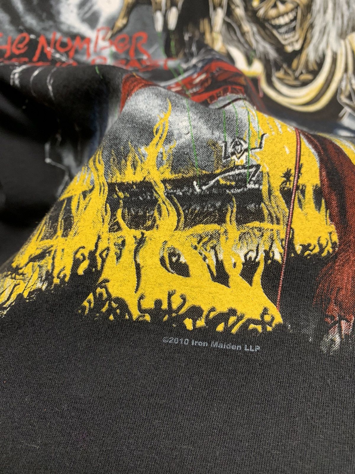 Band Tees Iron Maiden vintage black band t-shirt M as number of beast Size US M / EU 48-50 / 2 - 5 Thumbnail