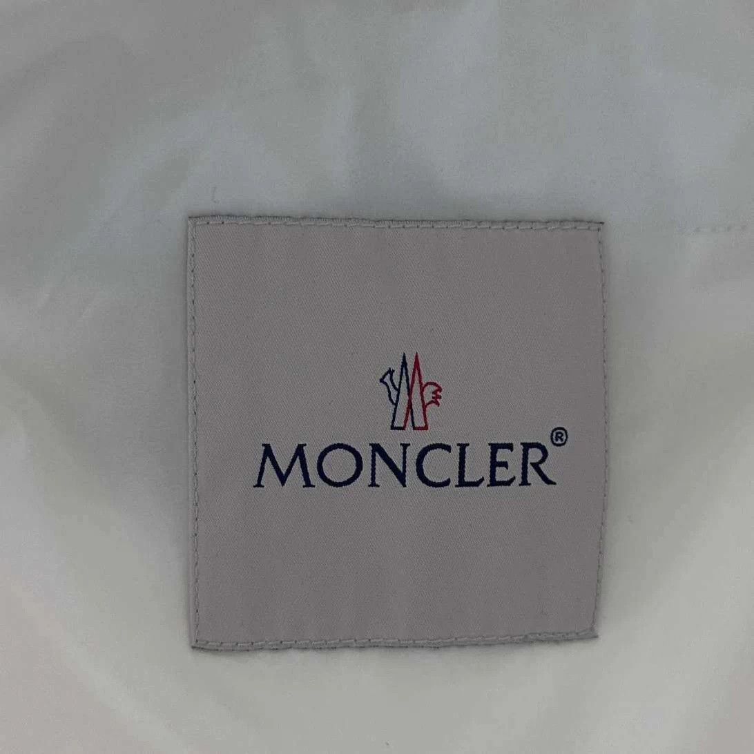 Moncler Moncler hera silver big logo belt down vest Size XS / US 0-2 / IT 36-38 - 6 Thumbnail