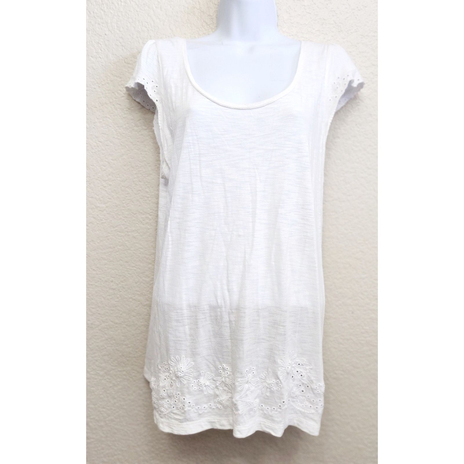 Other Ann Taylor LOFT White Embroidered Short Cap Sleeve Top Large Size L / US 10 / IT 46 - 1 Thumbnail