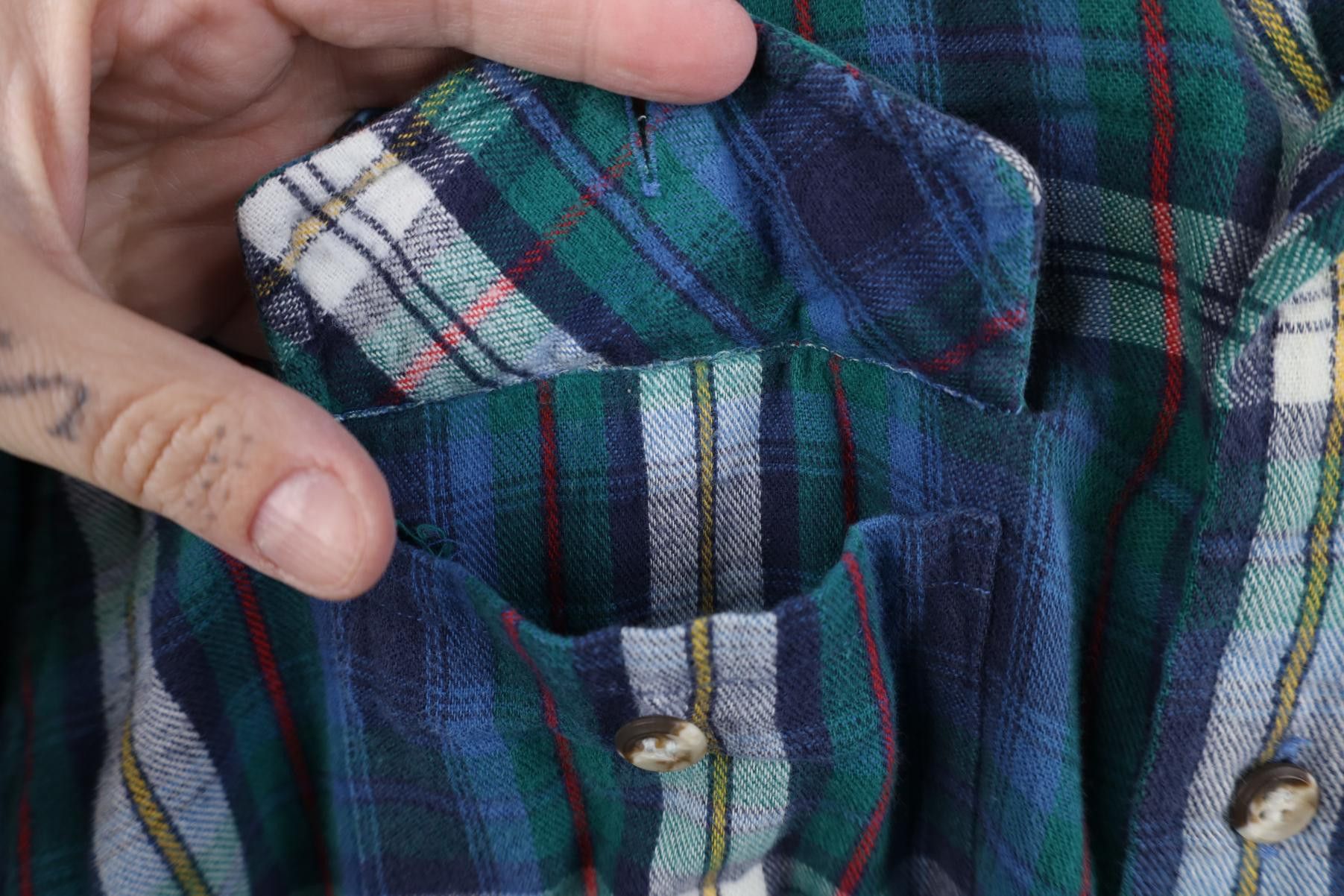Eddie Bauer Vintage 90s Eddie Bauer Baggy Fit Flannel Button Shirt USA Size US L / EU 52-54 / 3 - 7 Thumbnail