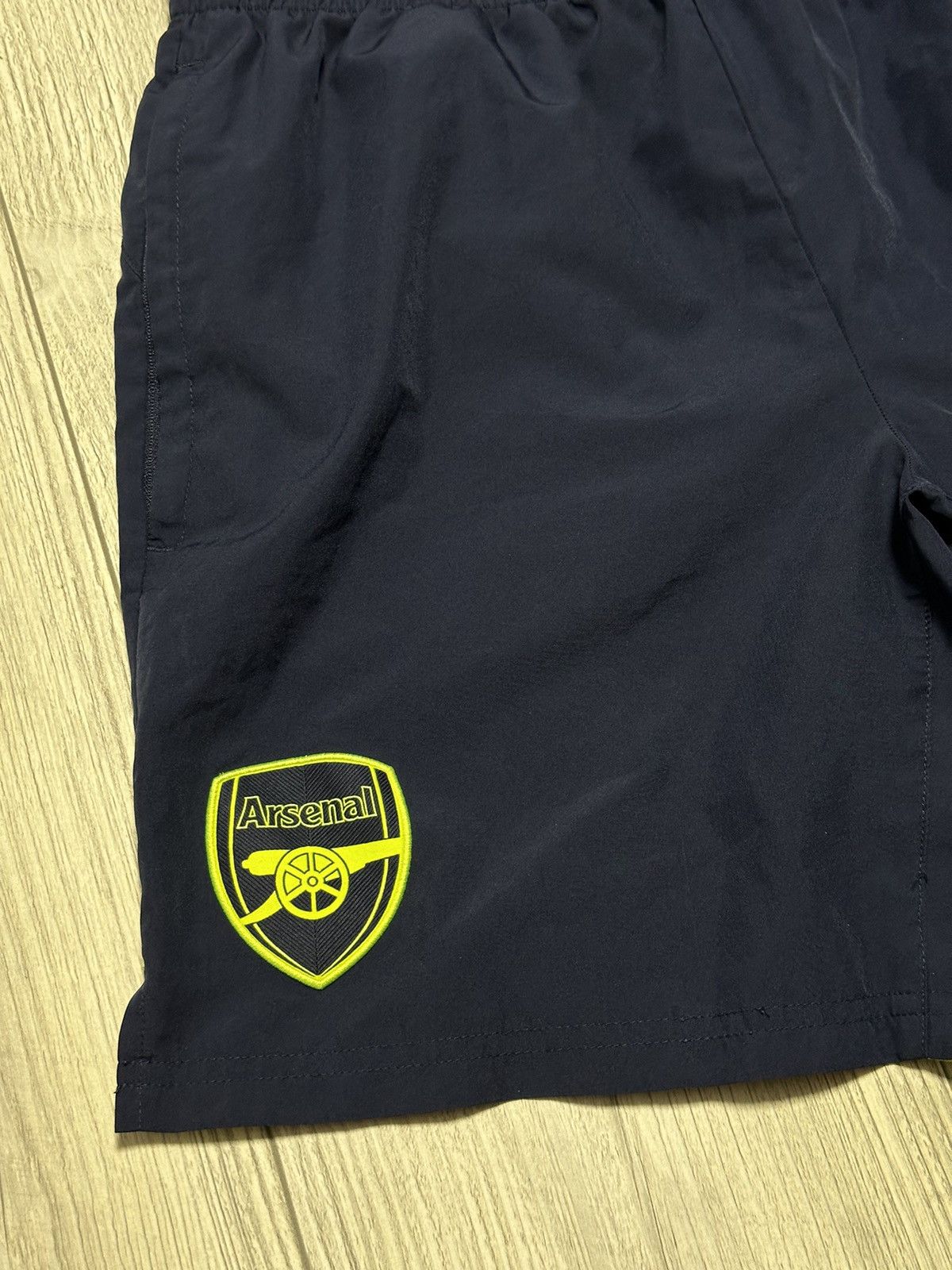 Puma Puma Arsenal Soccer Football Shorts size S Size US 30 / EU 46 - 2 Thumbnail