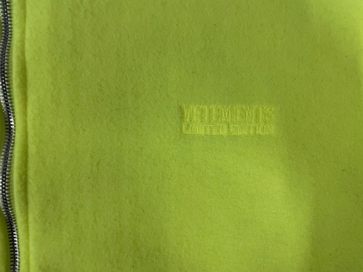 Vetements Vetements flou yellow fleece zip up jacket Size US XL / EU 56 / 4 - 3 Thumbnail