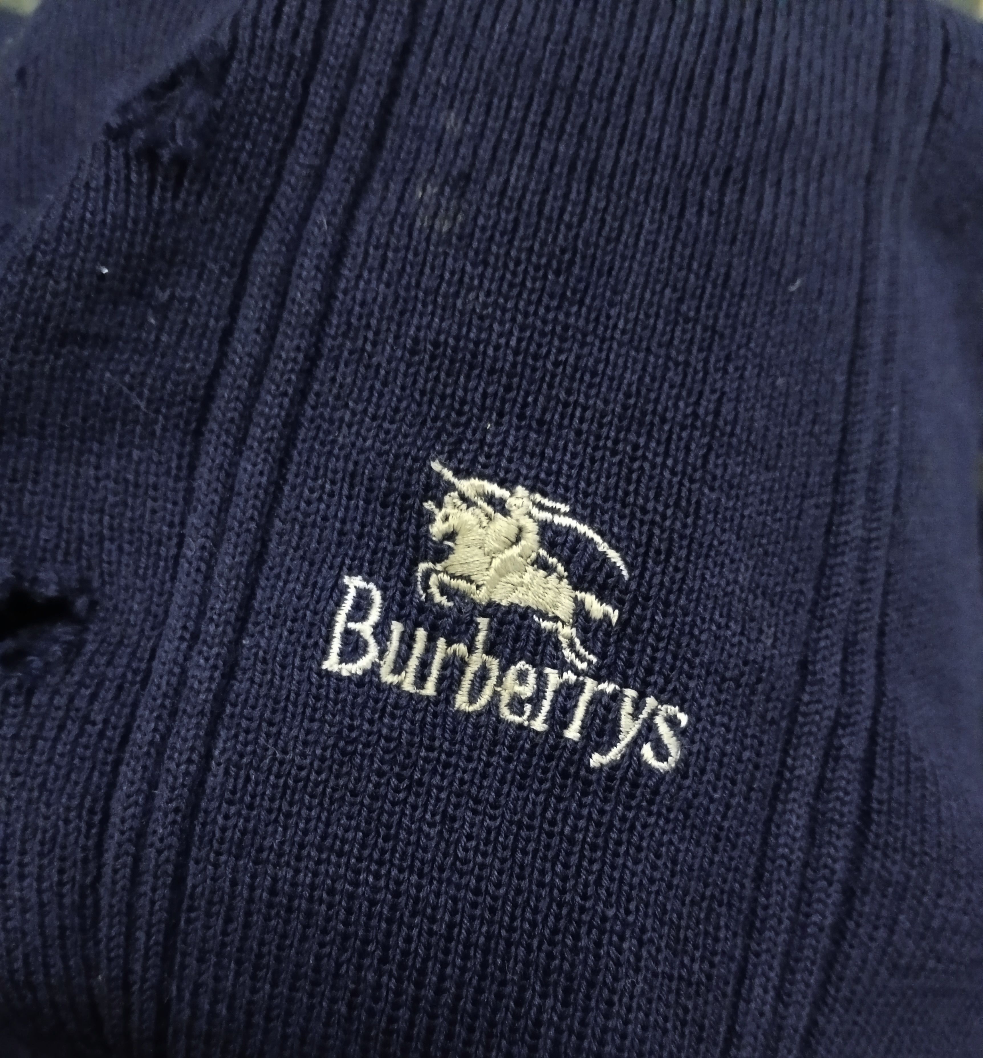 Burberry SICK🔥THRASHED BURBERRY KNITWEAR Size US M / EU 48-50 / 2 - 9 Thumbnail