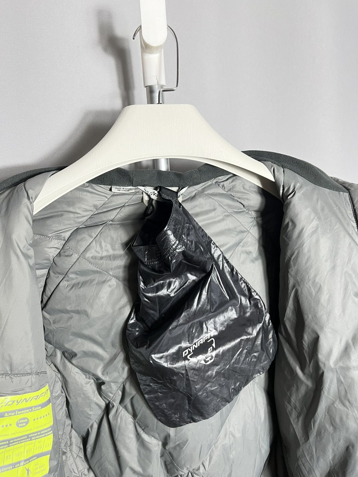 Other Dynafit Aurora Down Jacket Womans Black Ski Hikking Mountain Size S / US 4 / IT 40 - 12 Thumbnail