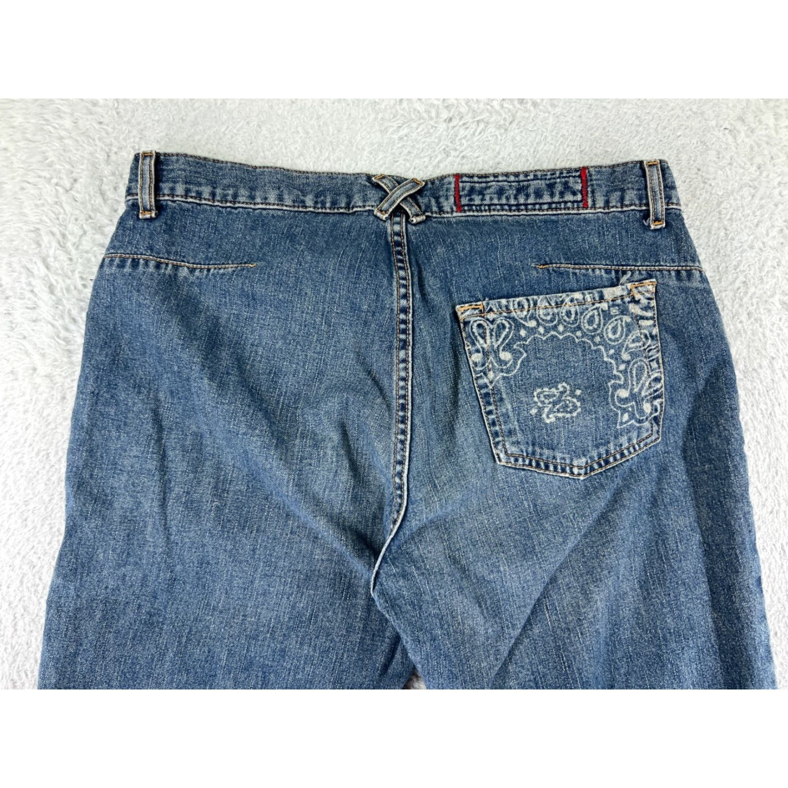 Guess GUESS Jeans Pants Women 30 Blue Denim Bootcut Floral Hem Pockets Crop 5-Pocket Design Inseam 25 Rise Mid Distressed Stretch Regular Jeans Womens Size 30" / US 8 / IT 44 - 4 Thumbnail