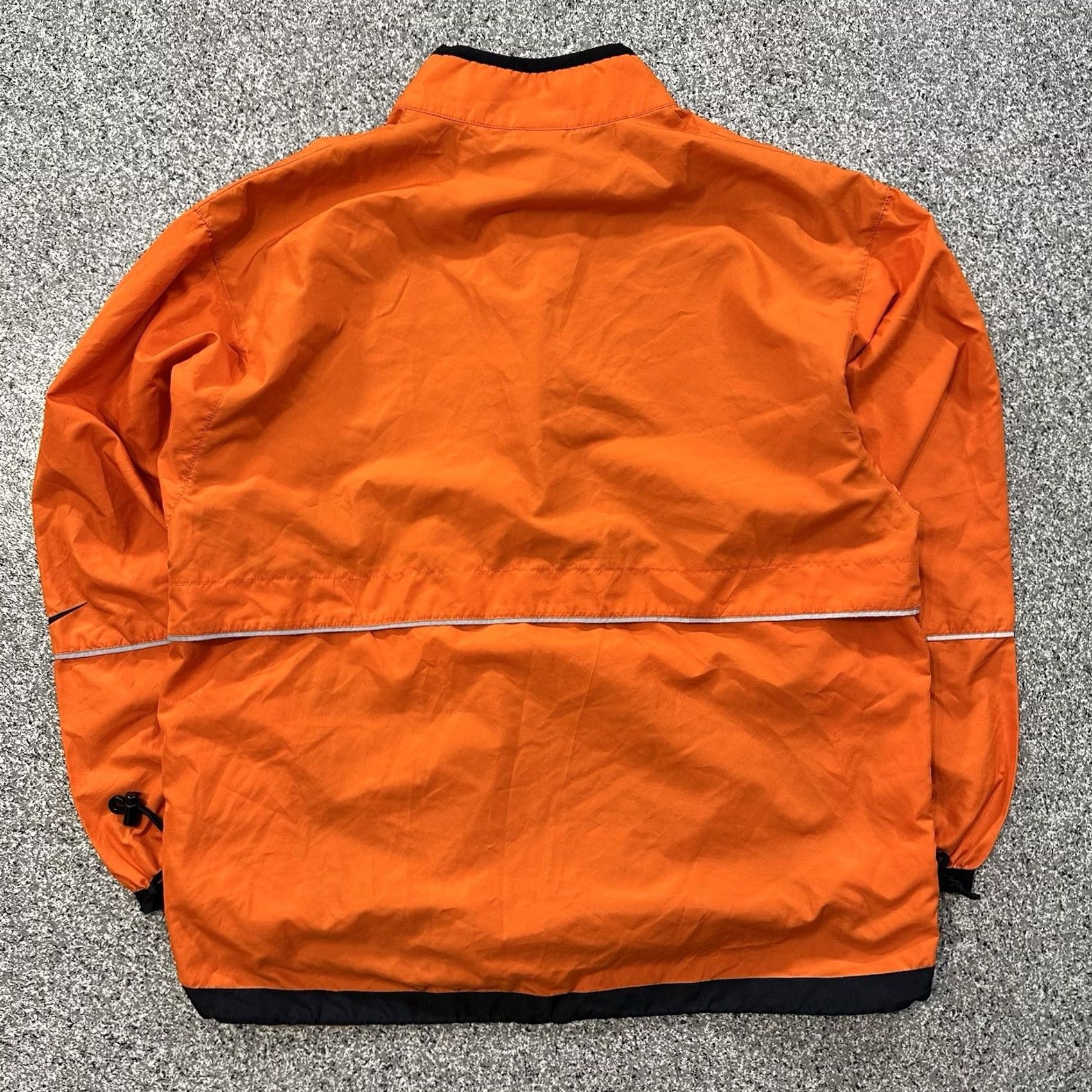 Nike VINTAGE Nike Windbreaker Jacket Womens L Anorak 1/2 Zip Pullover Orange Black Windrunner Jacket Womens L Orange 1/2 Zip Nike Windbreaker Womens L Size L / US 10 / IT 46 - 7 Thumbnail