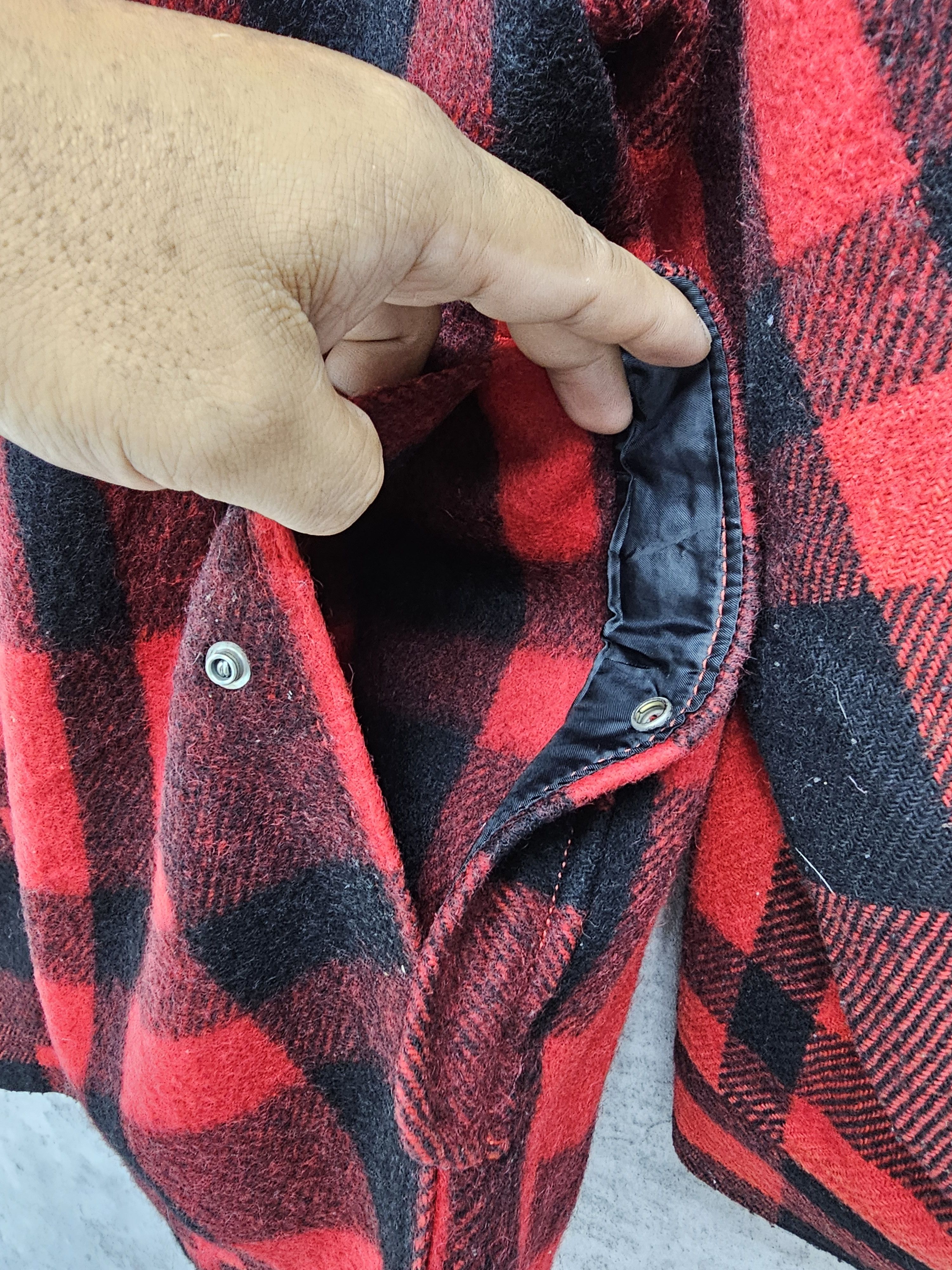 Vintage Vintage WRANGLER Multi Pockets Checked Wool Jacket J0031 Size US M / EU 48-50 / 2 - 4 Thumbnail