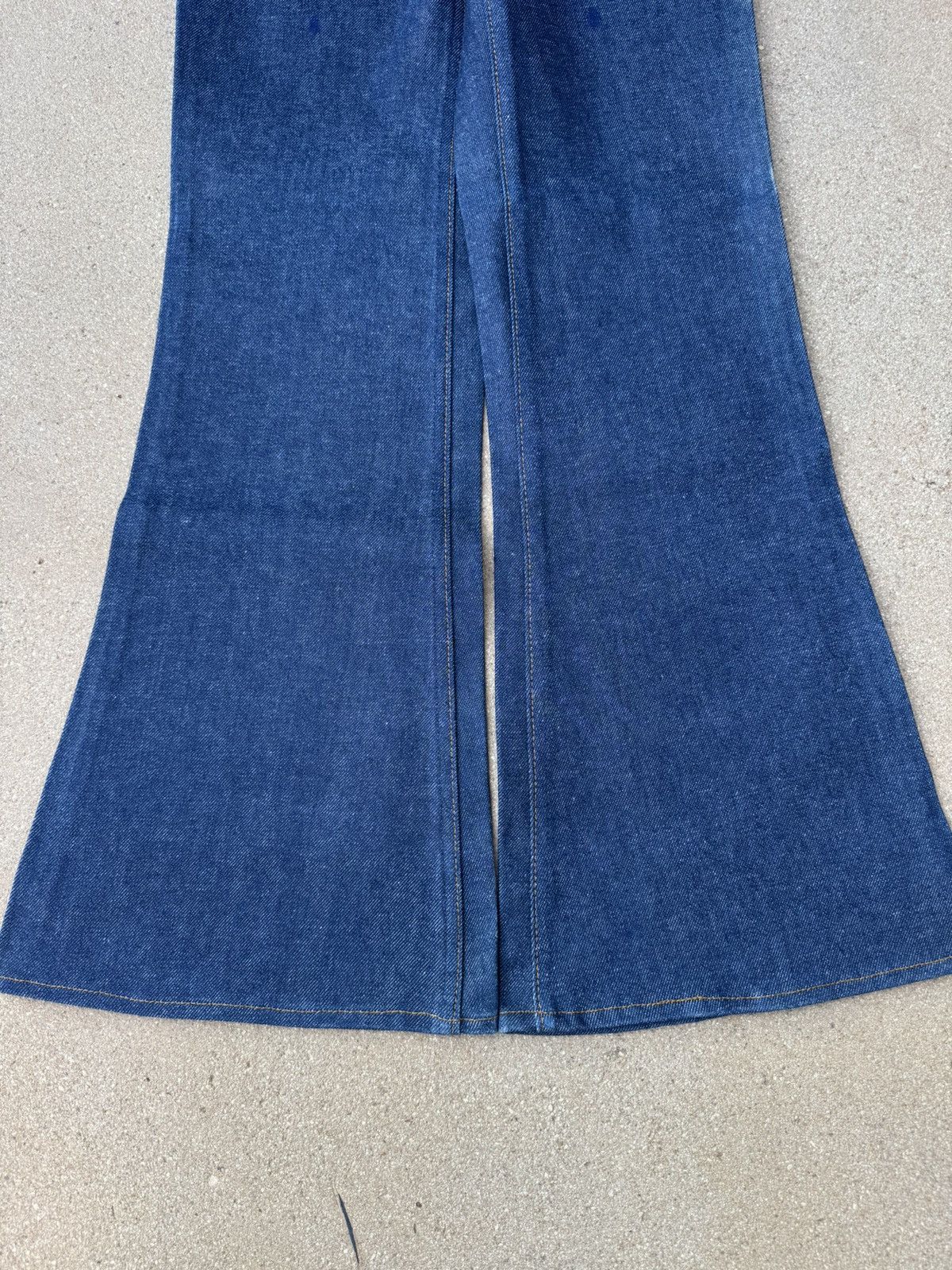 Levi's Vtg 80’s Levi’s 684 Orange Tab Bellbottom Flare Jeans 28x30 Size US 28 / EU 44 - 3 Thumbnail