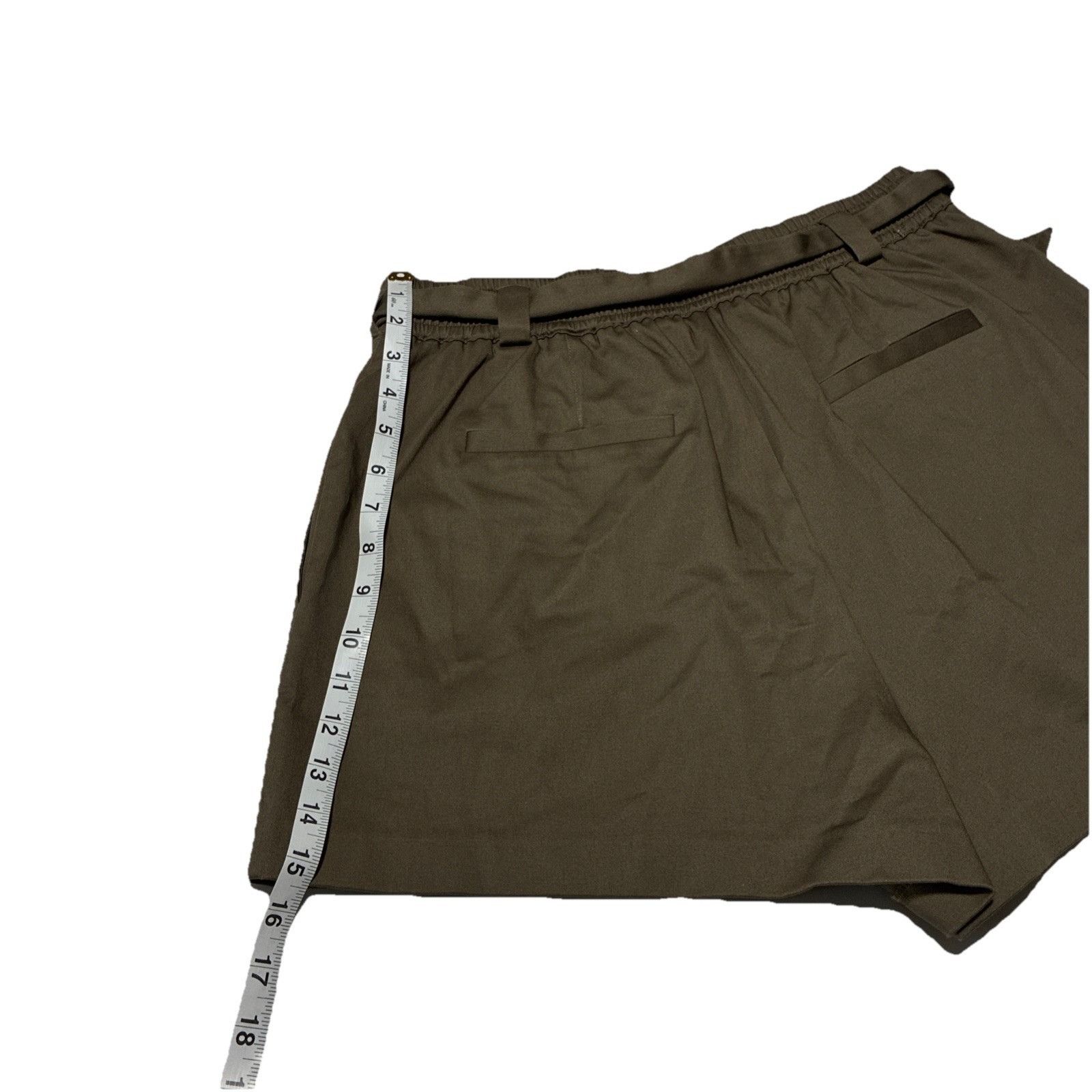 Ted Baker NWT Ted Baker RONNIIE Olive D-Ring Detail High-Waisted Short Size 27" / US 4 / IT 40 - 14 Thumbnail