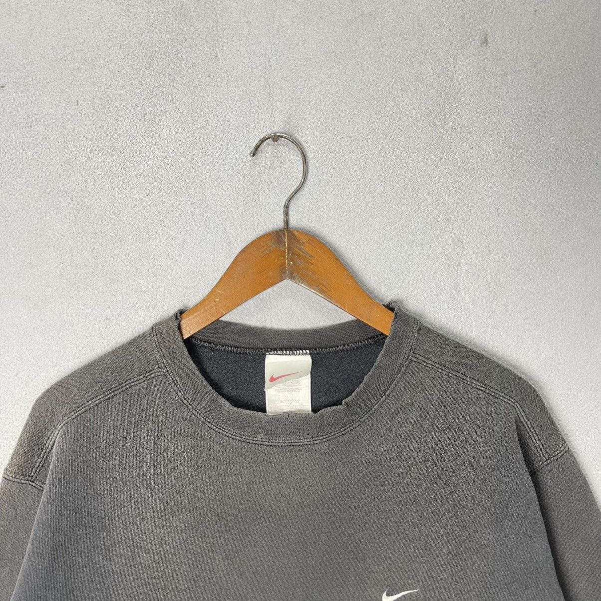 Nike Vintage Nike Mini Swoosh Distressed Sweatshirt Size US M / EU 48-50 / 2 - 2 Thumbnail